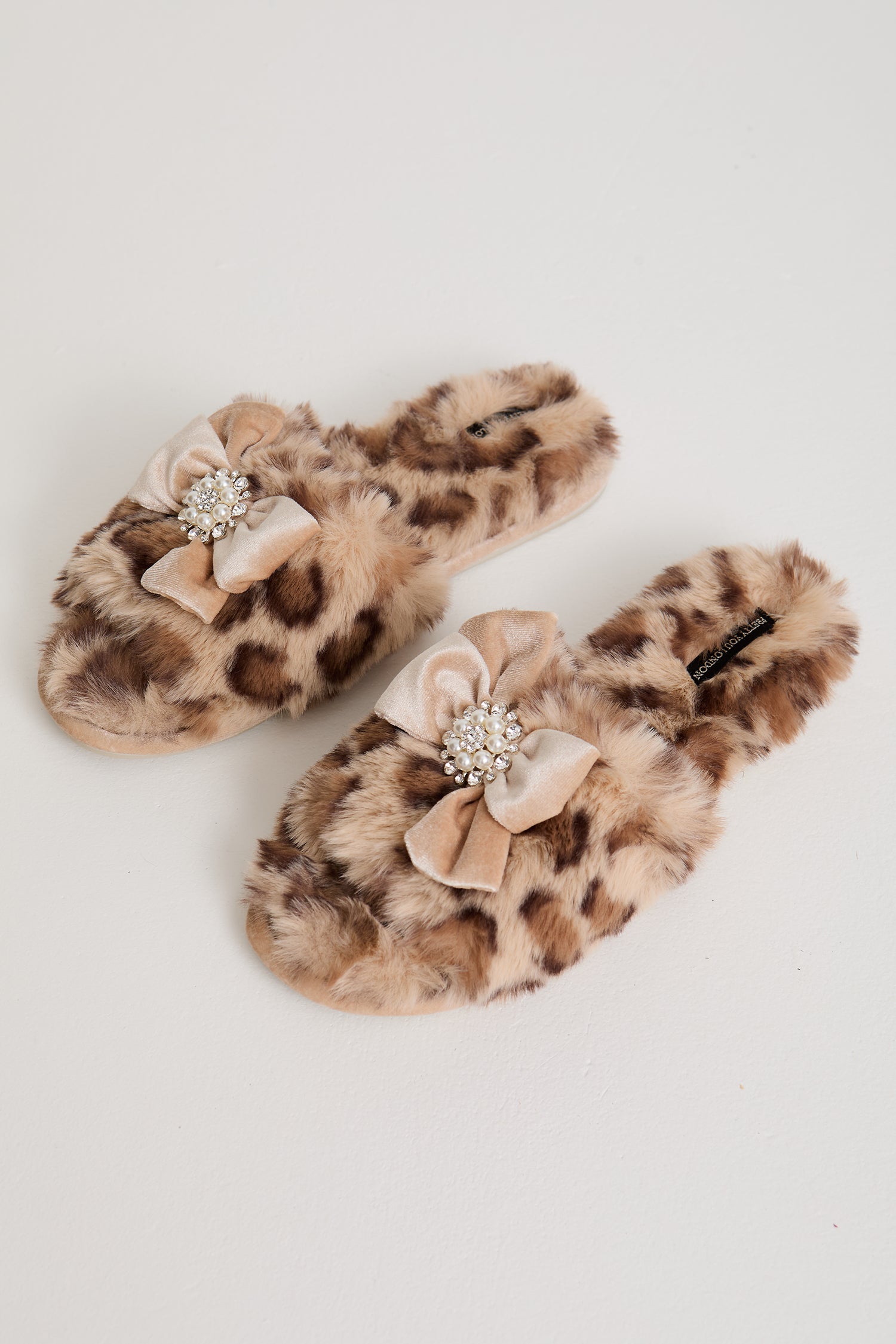 Anya Slippers in Leopard - Slippers