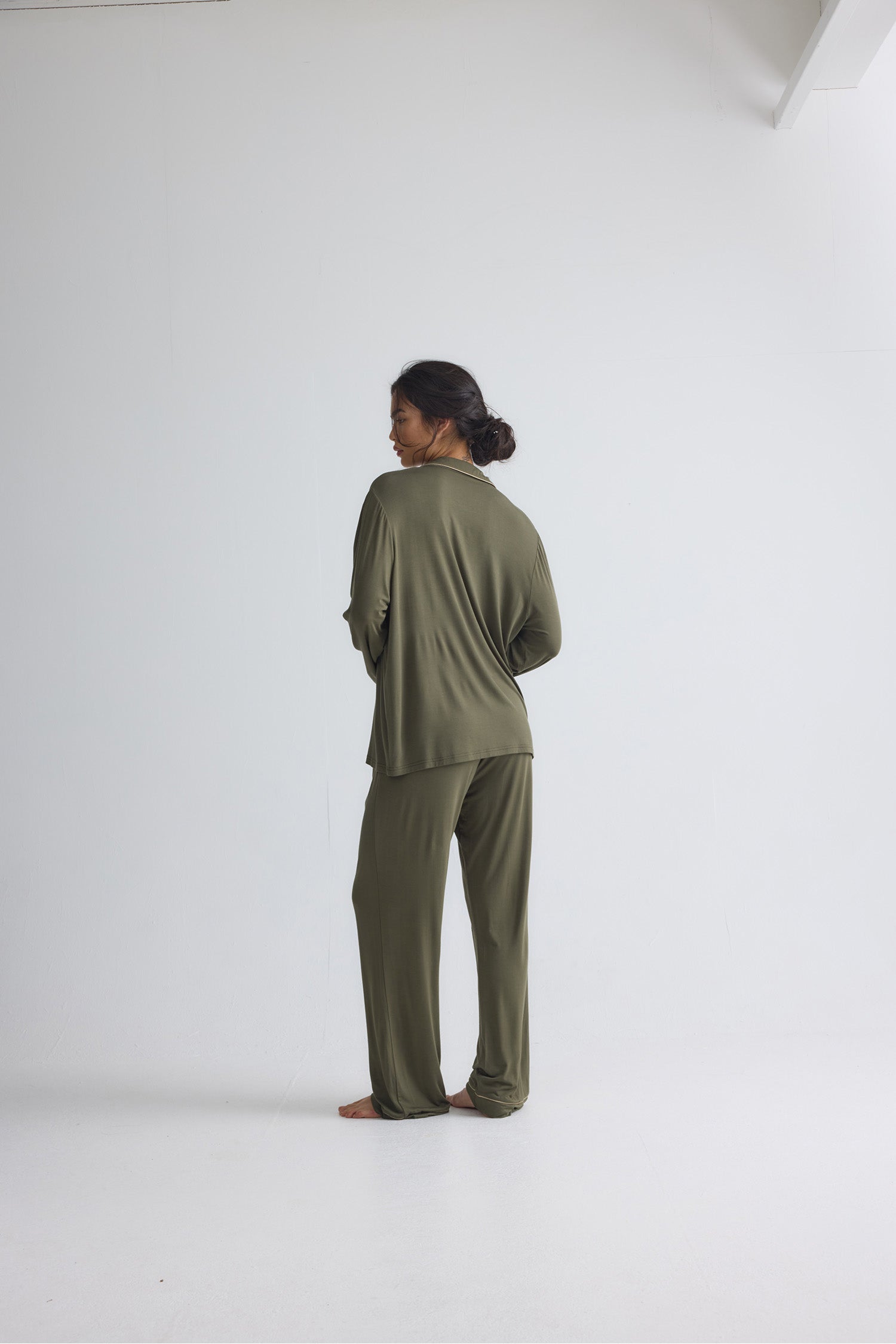 Bamboo New Classic Long Pyjama Set In Olive