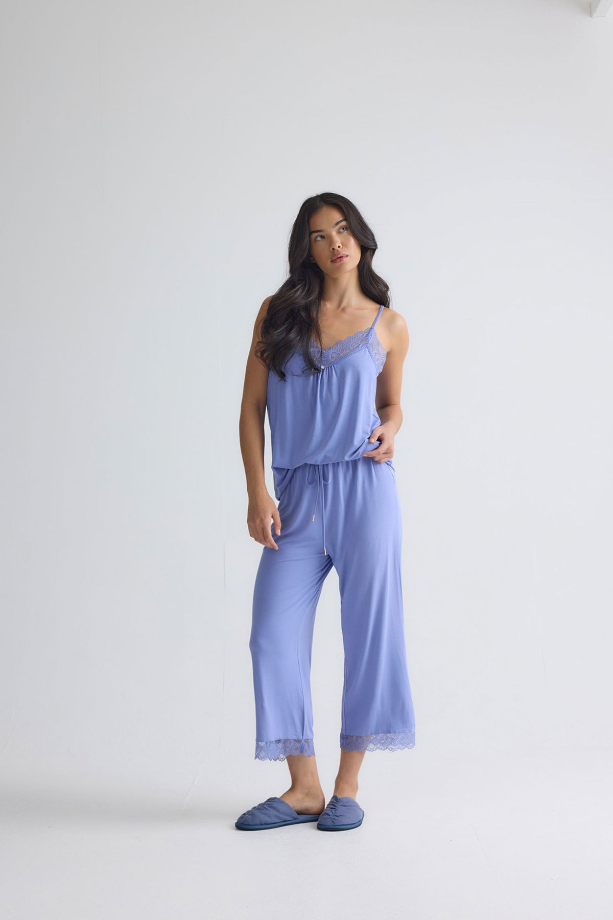 Bamboo Lace Cami Cropped Trouser Pyjama Set in Heather