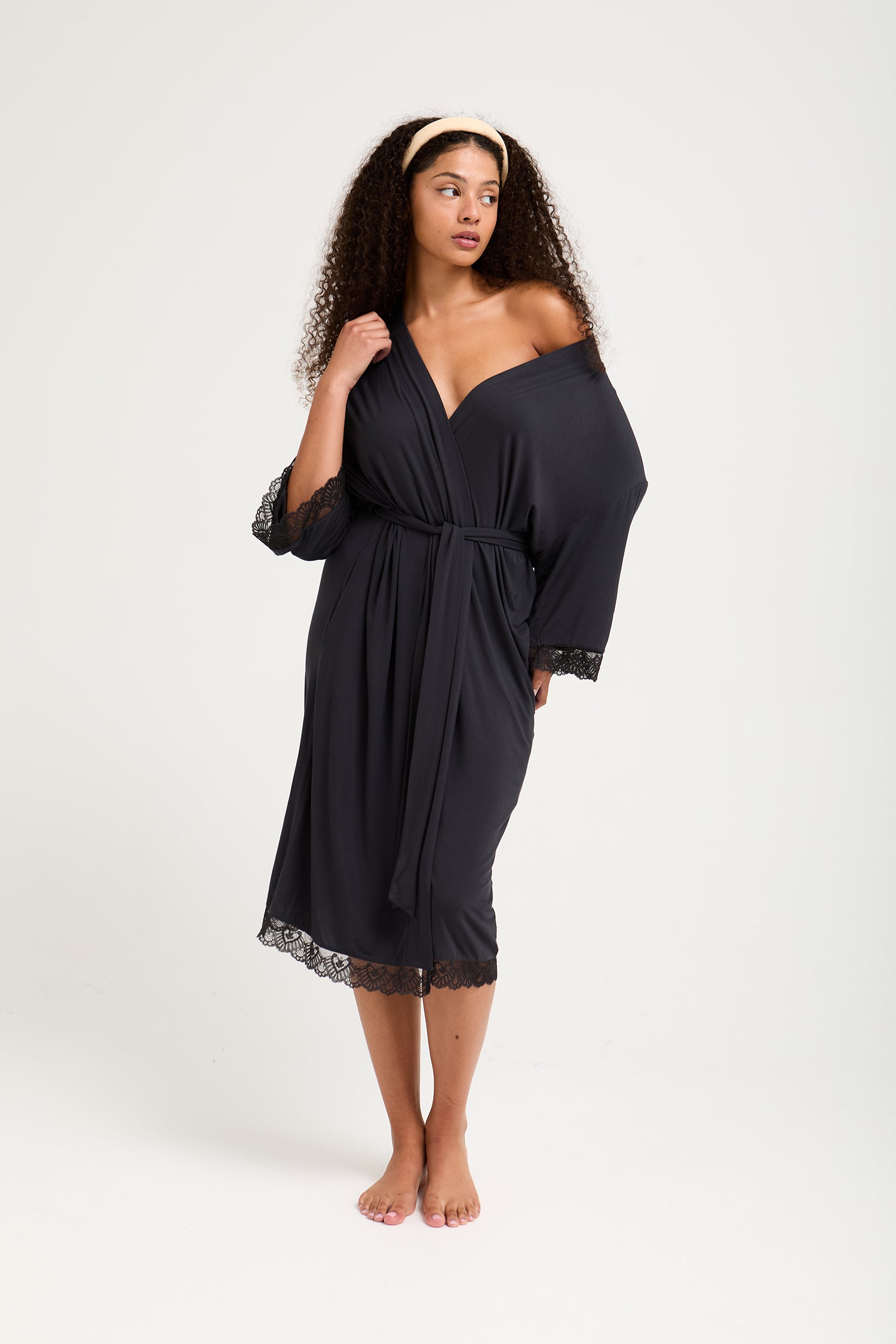 Bamboo Lace Kimono Robe in Raven