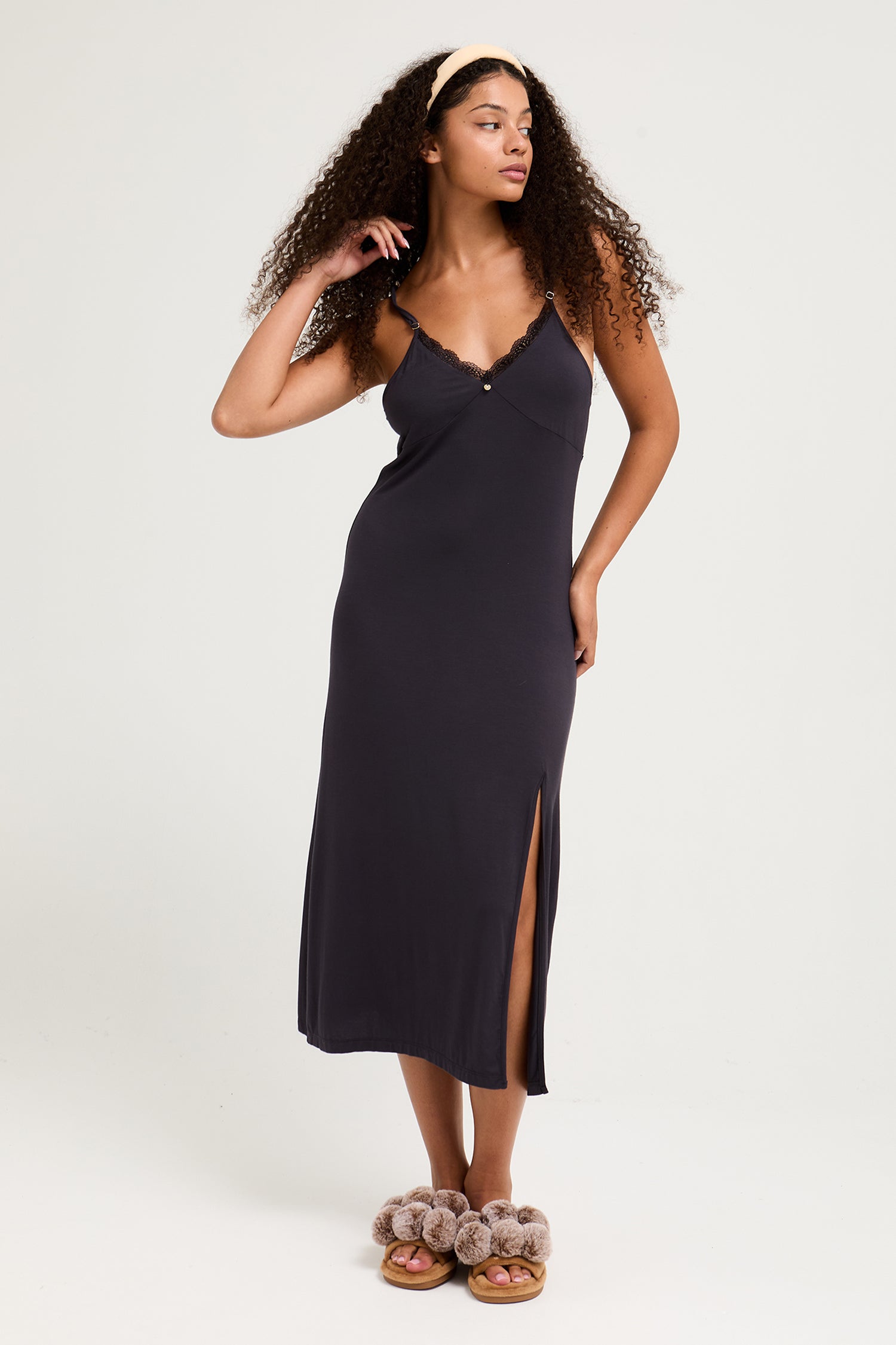 Bamboo Lace Midaxi Chemise in Raven