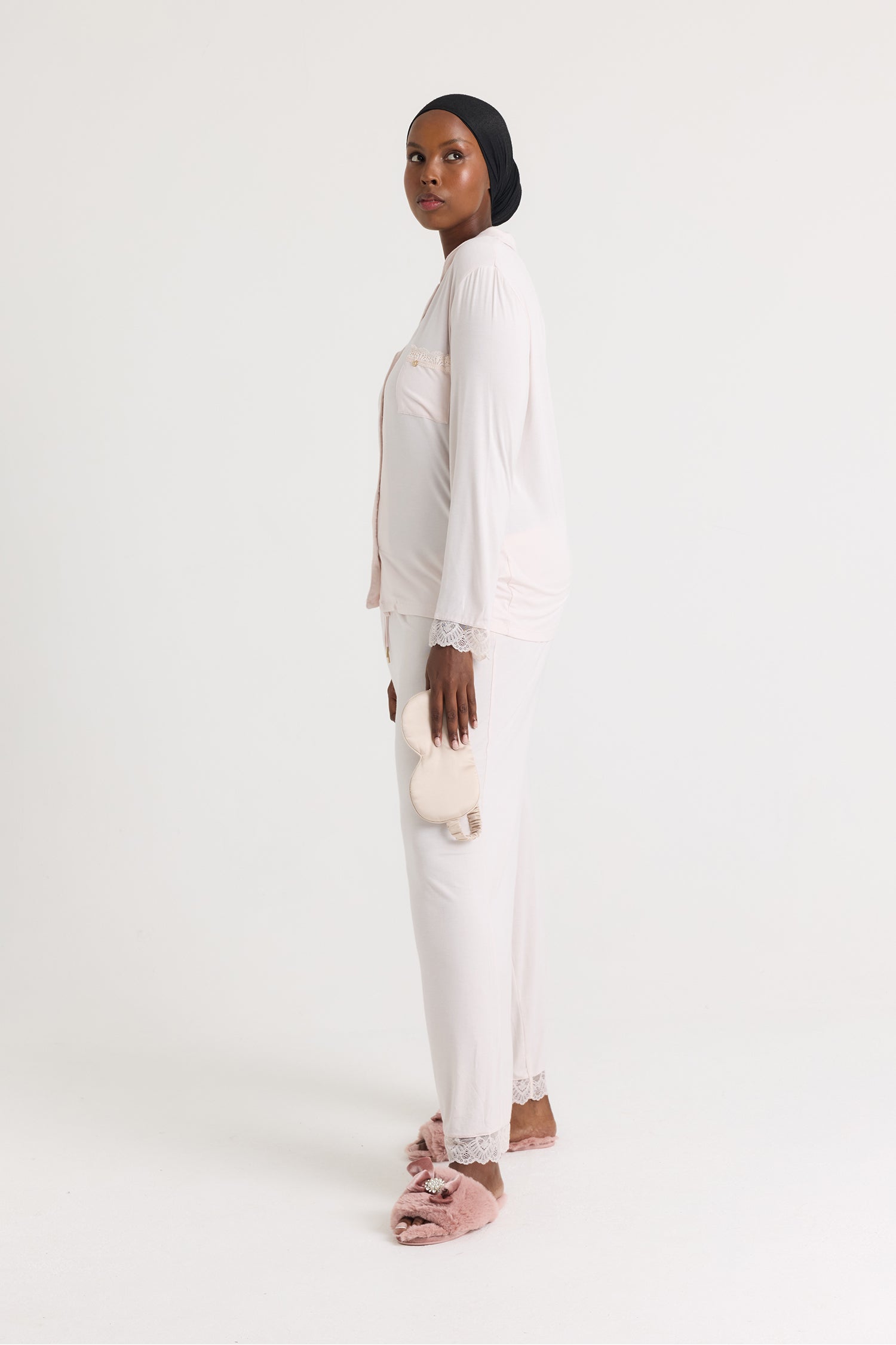 Bamboo Lace Long Pyjama Set in Powder Puff