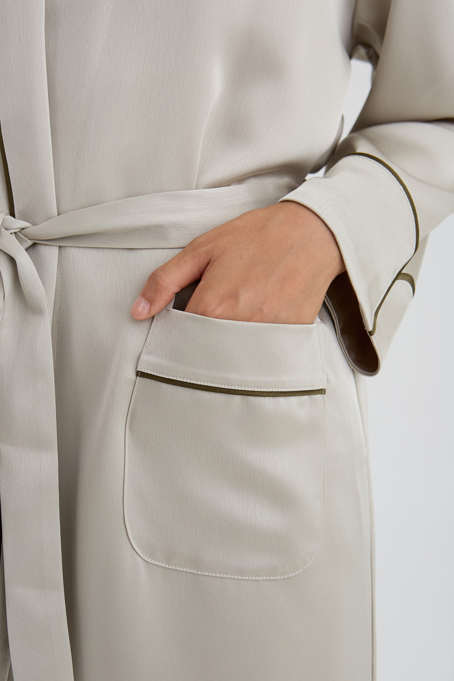 Eco Satin Robe In Pelican