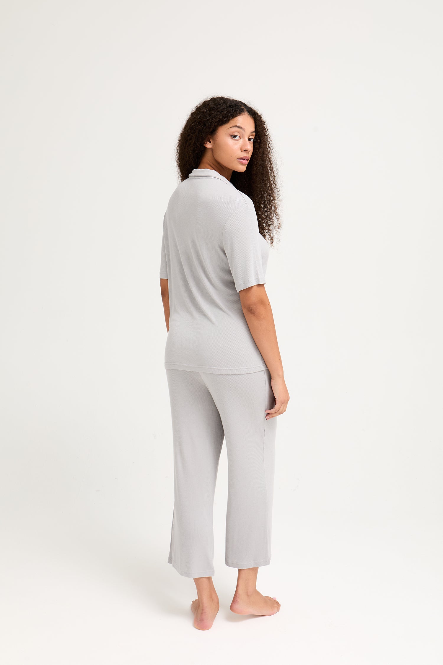 EcoVero Ribbed Shirt Capri Set in Grey - Pajamas
