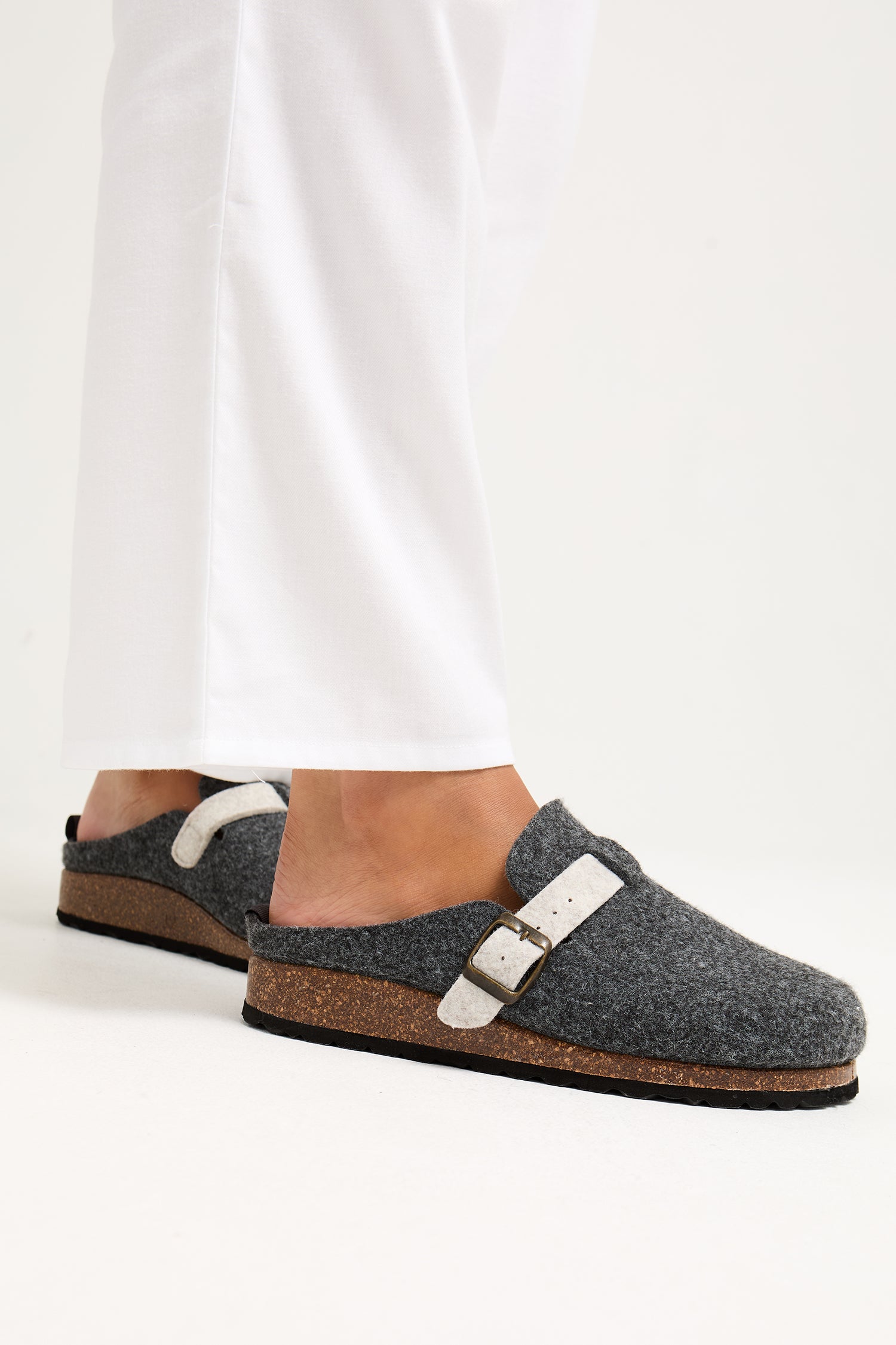 Jordan Mule Slippers in Charcoal
