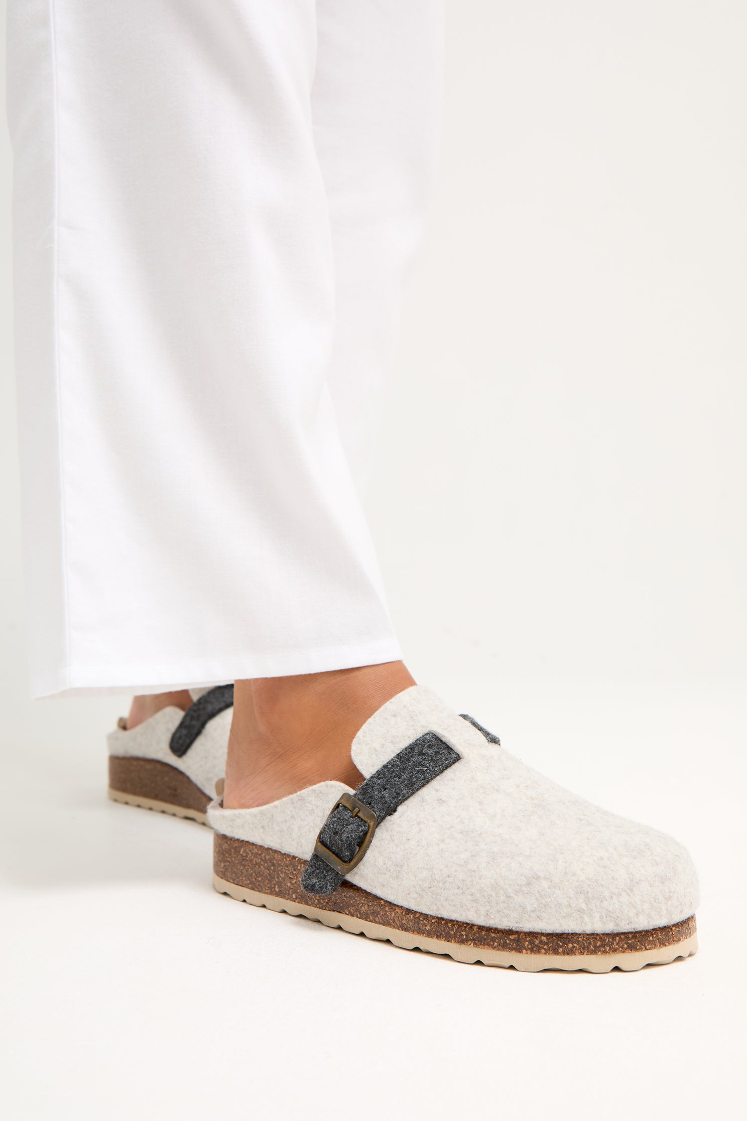 Jordan Mule Slippers in Off-White - Slippers
