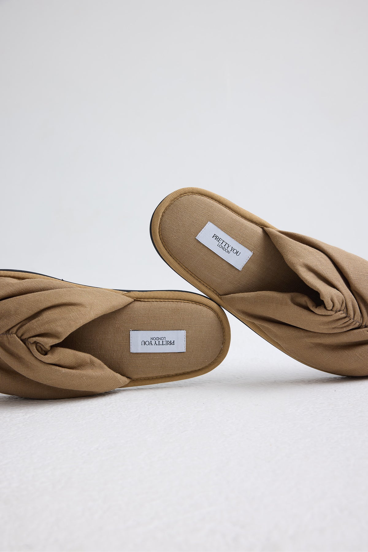 Linen Mule In Overland Trek