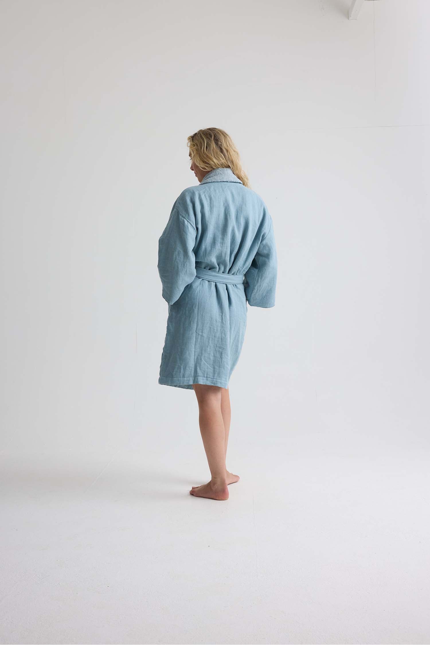 Short Terry Lined Linen Robe In Blue Haze