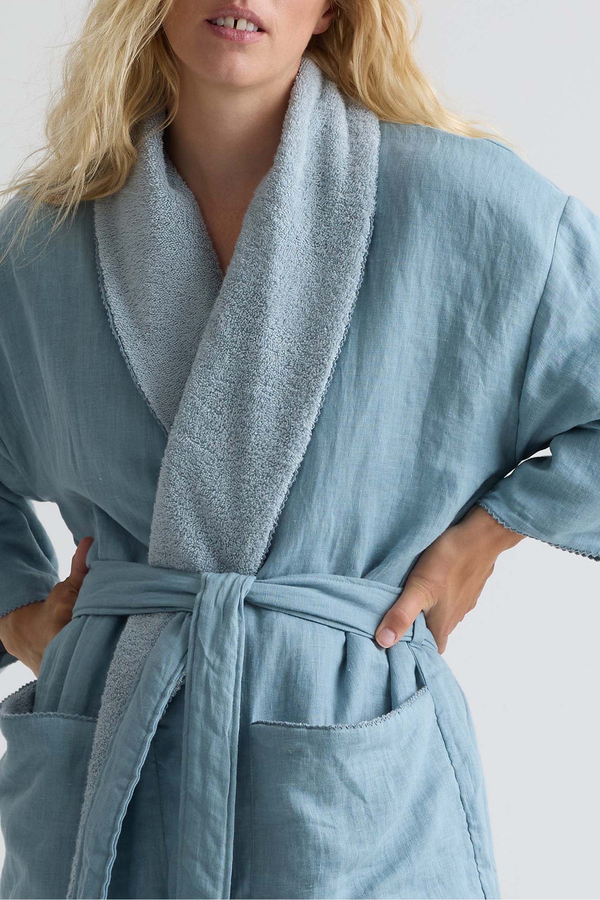 Short Terry Lined Linen Robe In Blue Haze