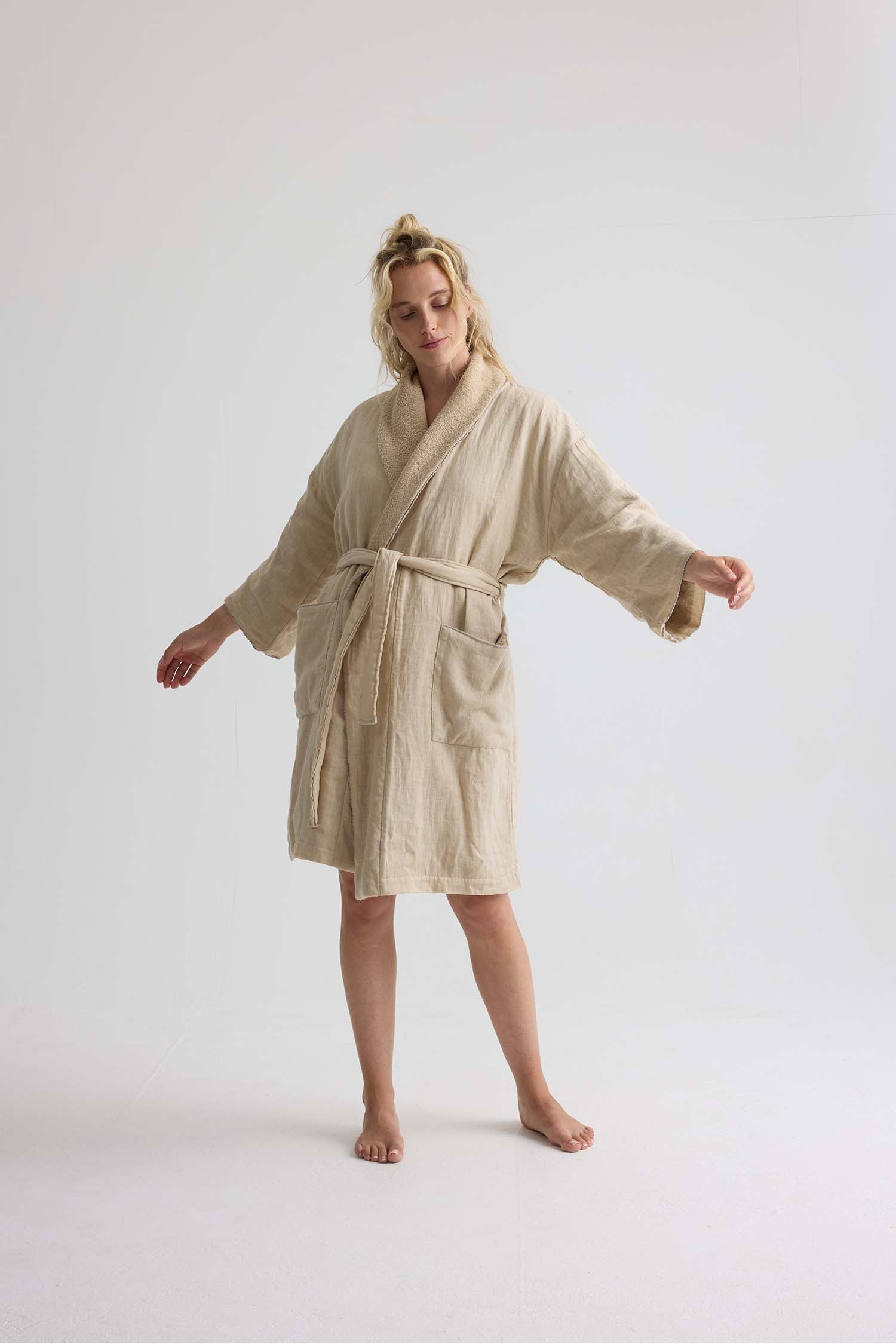 Short Terry Lined Linen Robe In Summer Sand