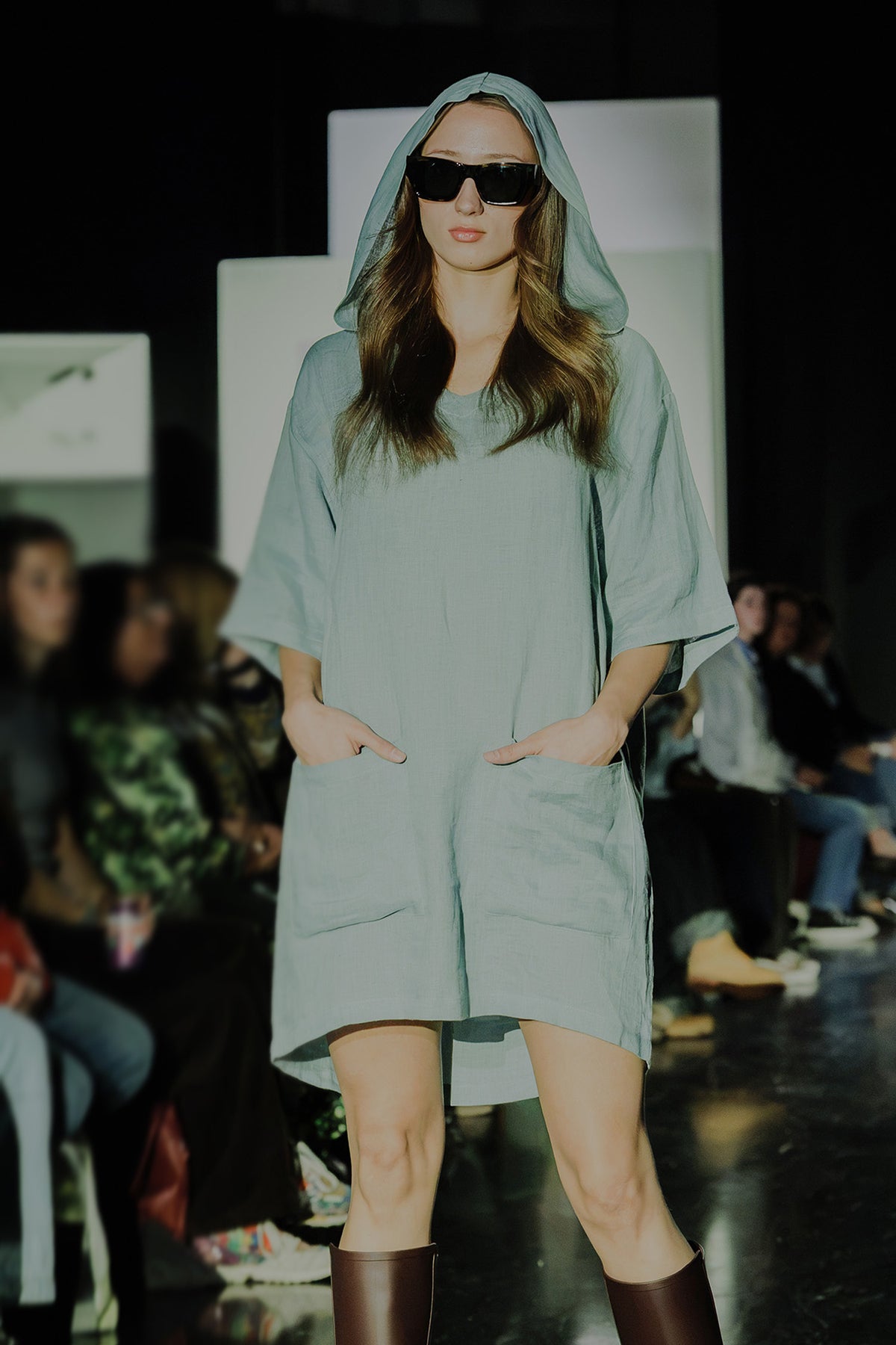 Relaxed Linen Hooded Tunic In Blue Haze