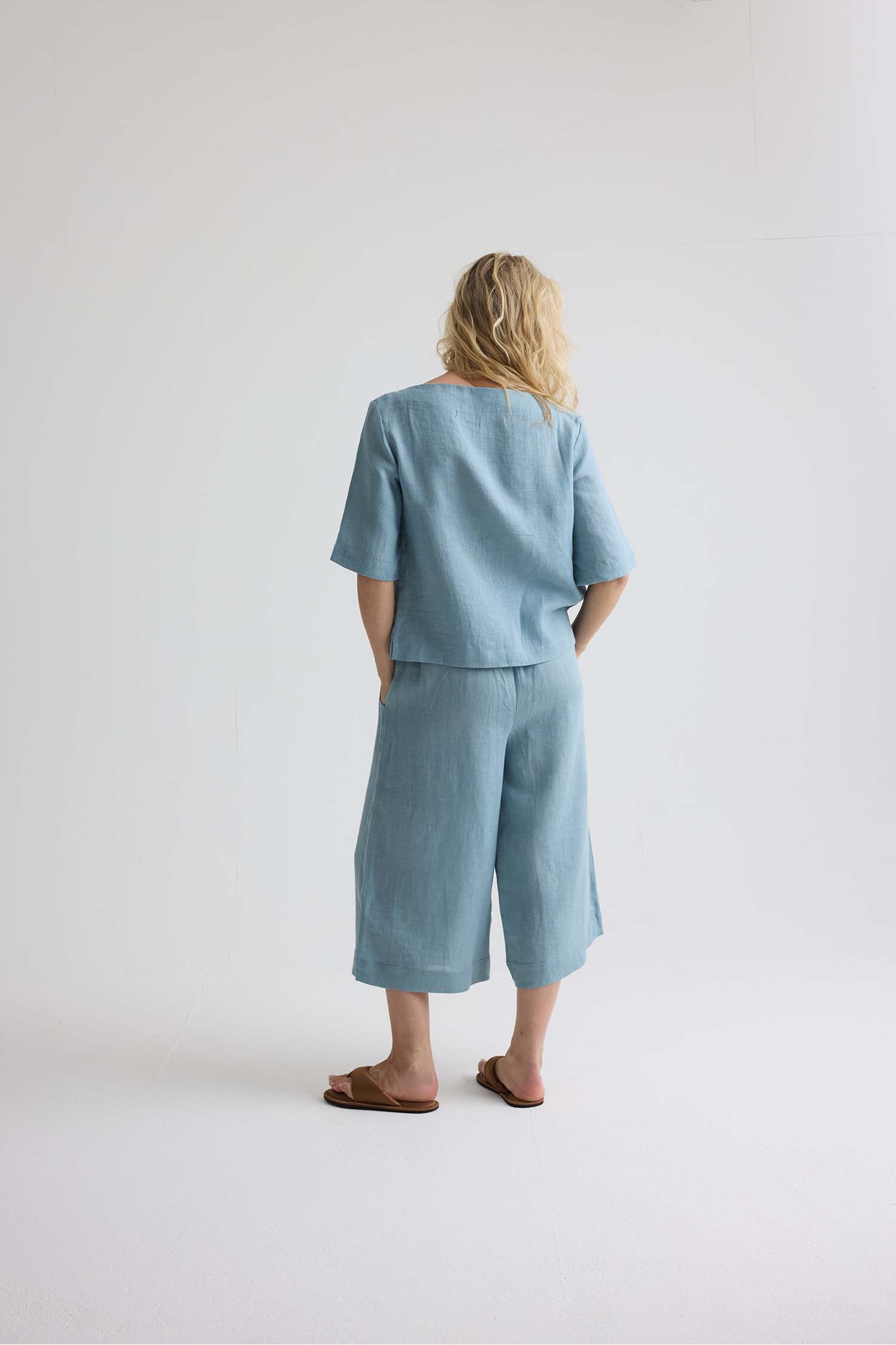 Relaxed Linen Colette Trousers In Blue Haze