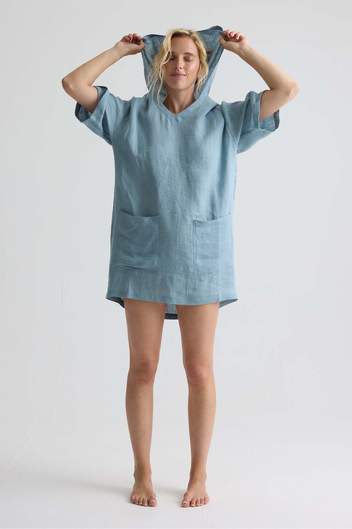 Relaxed Linen Hooded Tunic In Blue Haze