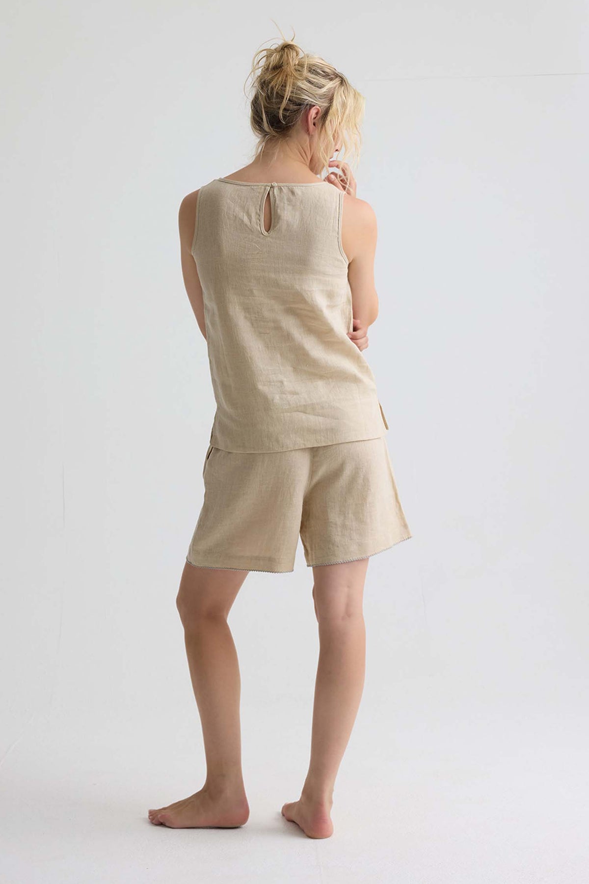 Relaxed Linen Shorts In Summer Sand