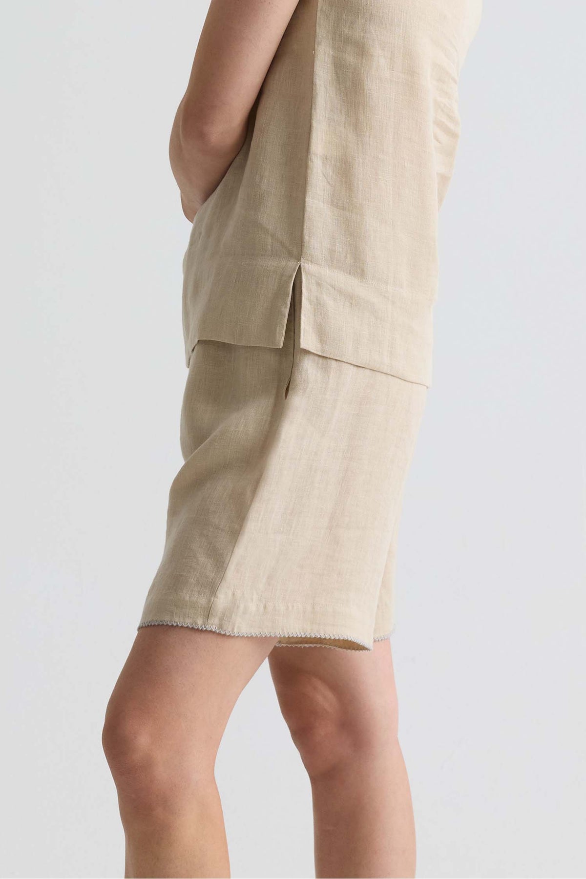 Relaxed Linen Shorts In Summer Sand