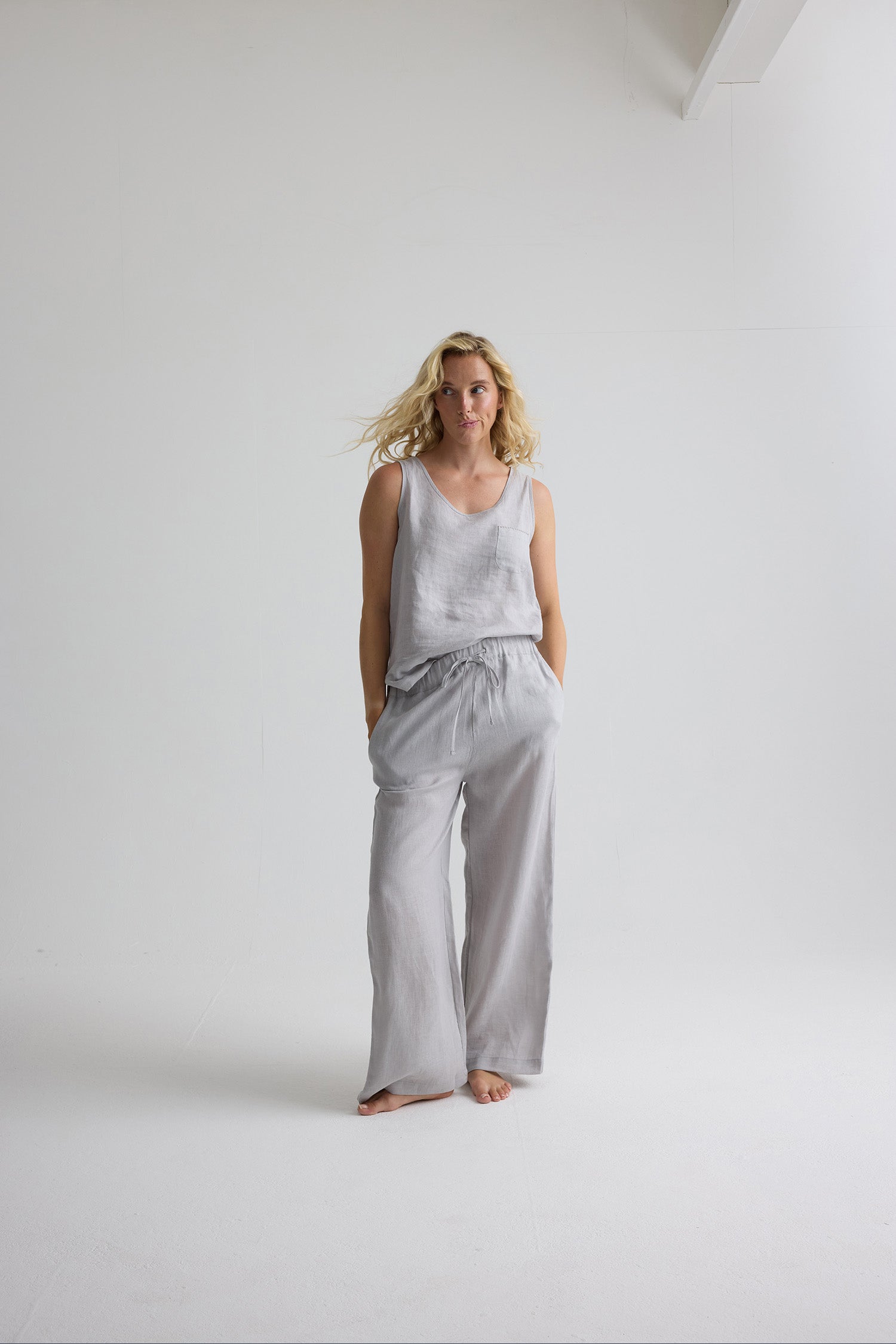 Relaxed Linen Wide Leg Trousers In Harbor Mist