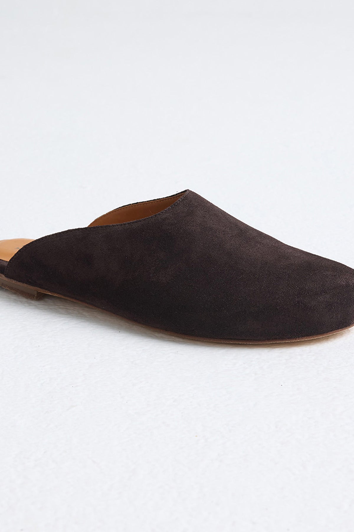 Suede Rounded Mule In Dark Coco