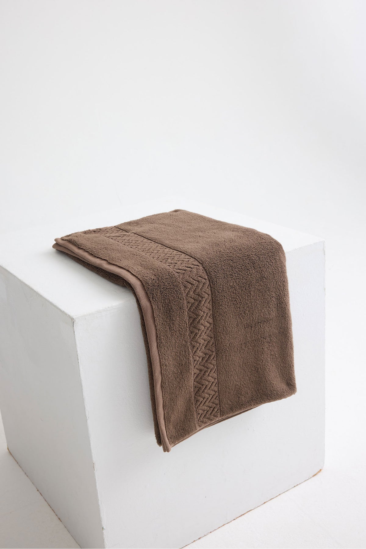Bamboo Bath Towel In Mocha