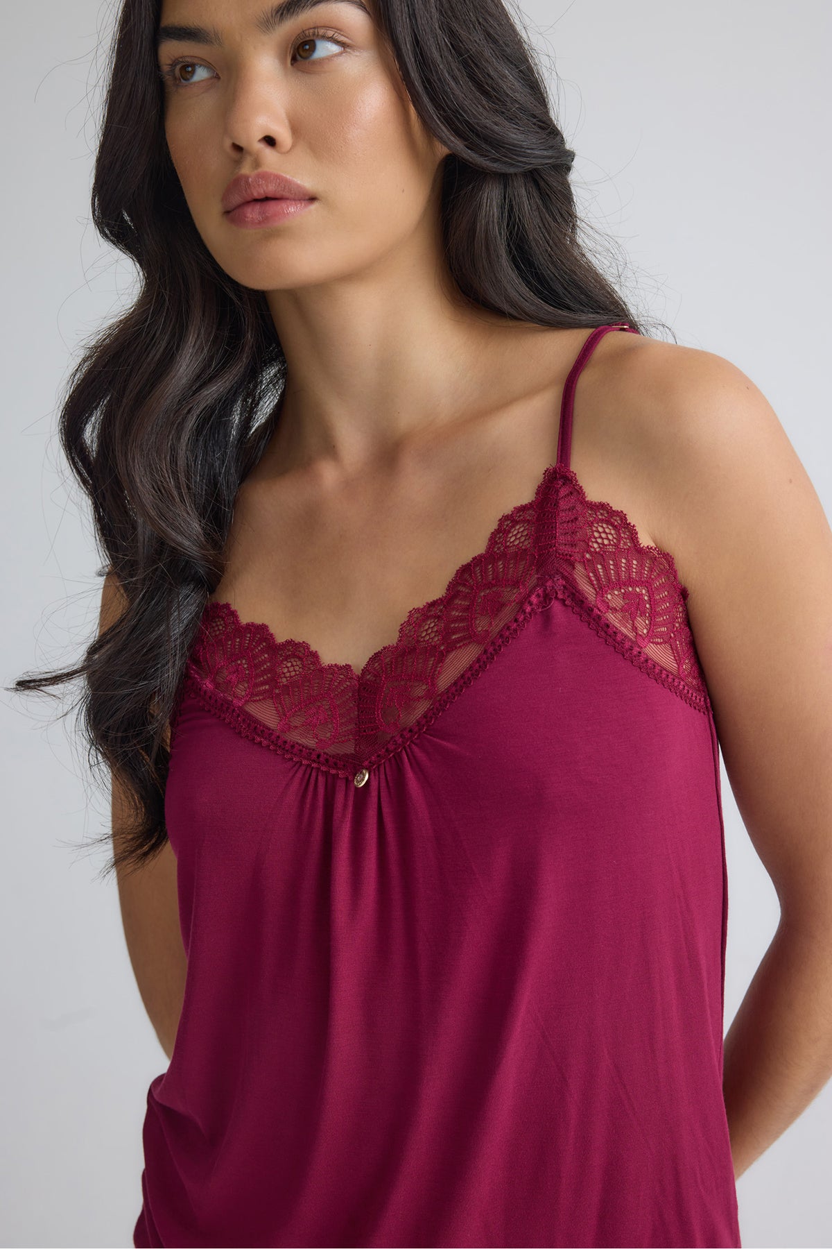 Bamboo Lace Cami Cropped Trouser Pyjama Set in Bordeaux