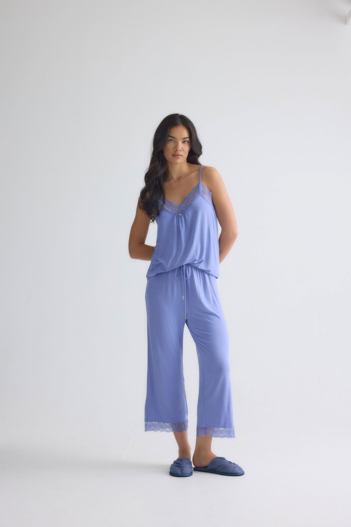 Bamboo Lace Cami Cropped Trouser Pyjama Set in Heather
