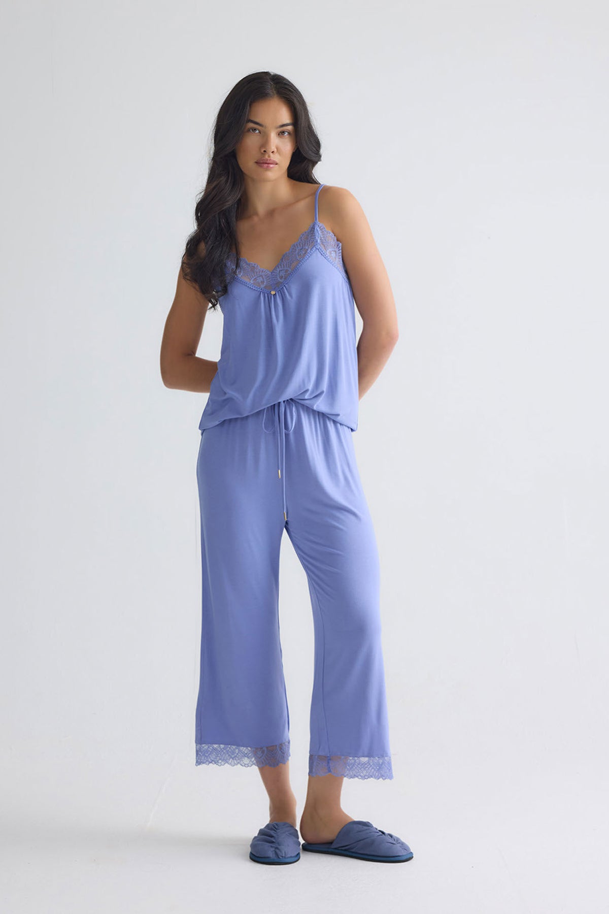 Bamboo Lace Cami Cropped Trouser Pyjama Set in Heather