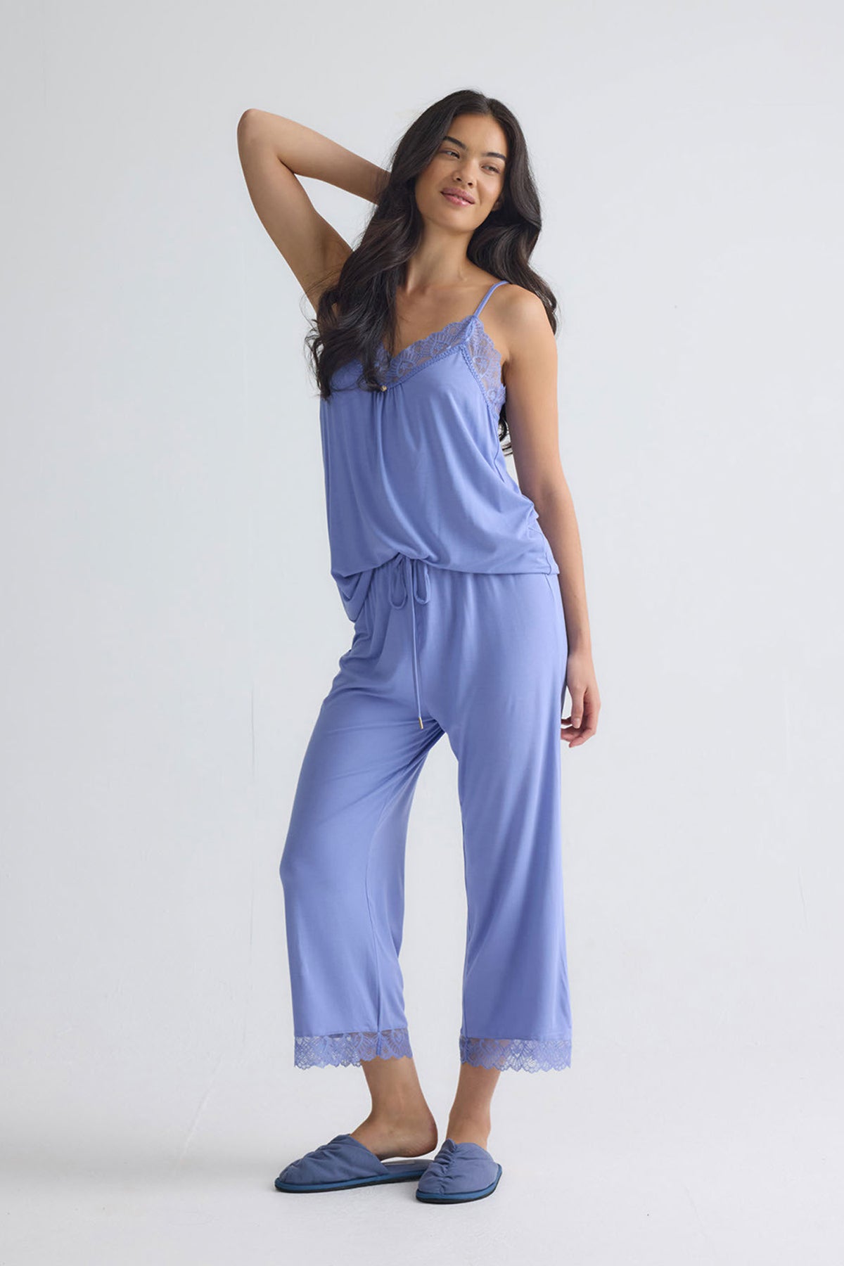 Bamboo Lace Cami Cropped Trouser Pyjama Set in Heather