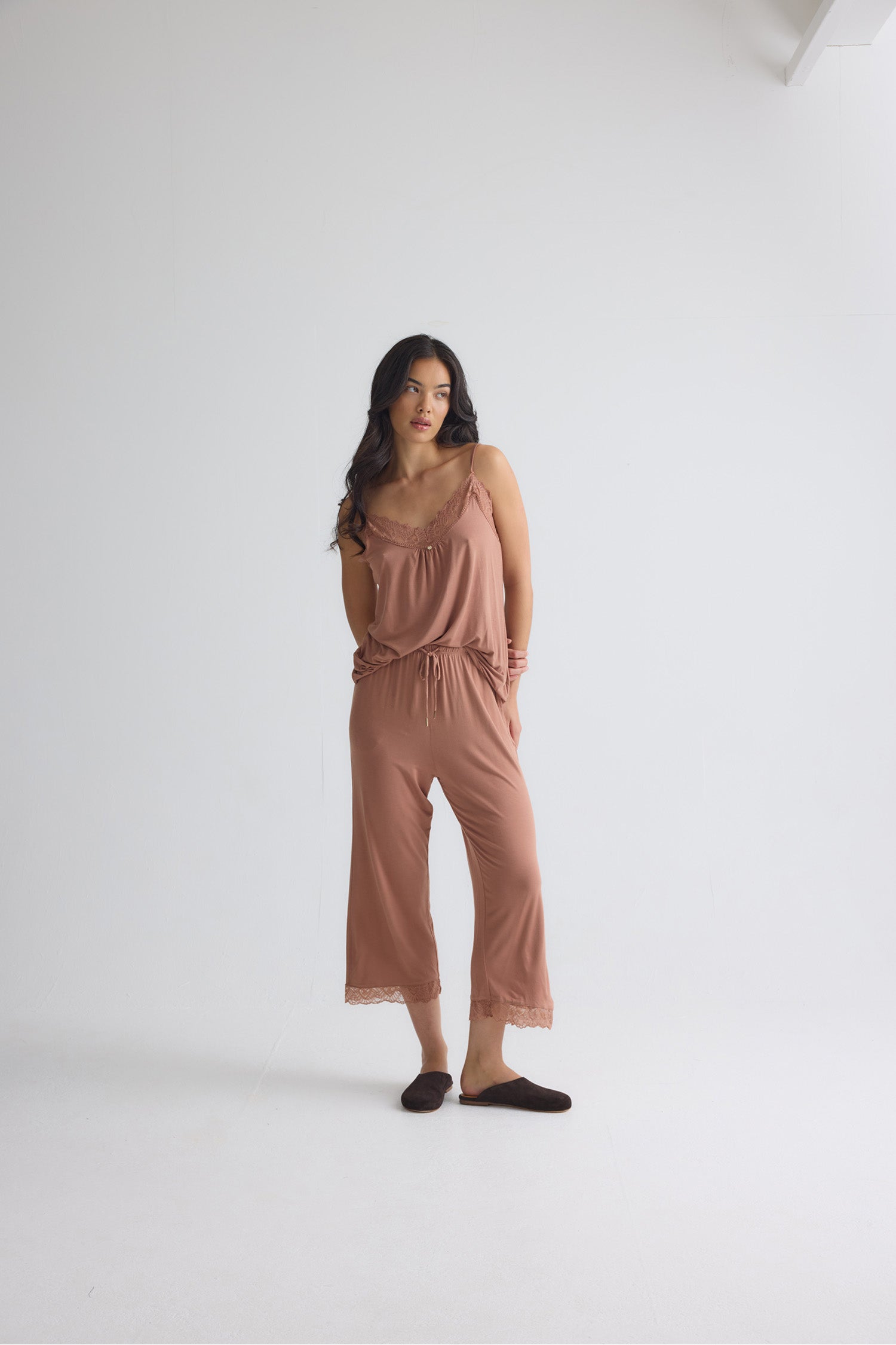 Bamboo Lace Cami Cropped Trouser Pyjama Set in Mocha