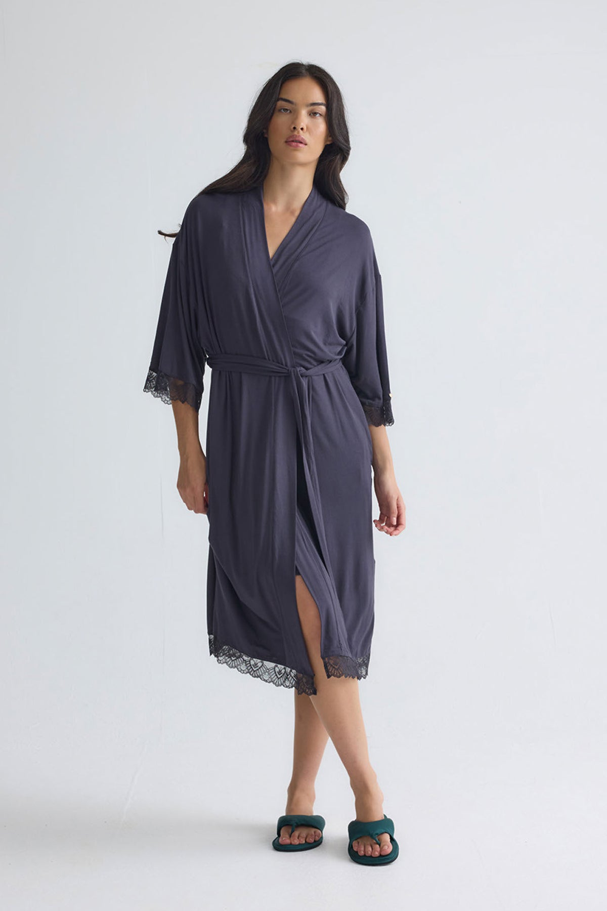 Bamboo Lace Kimono Robe in Raven