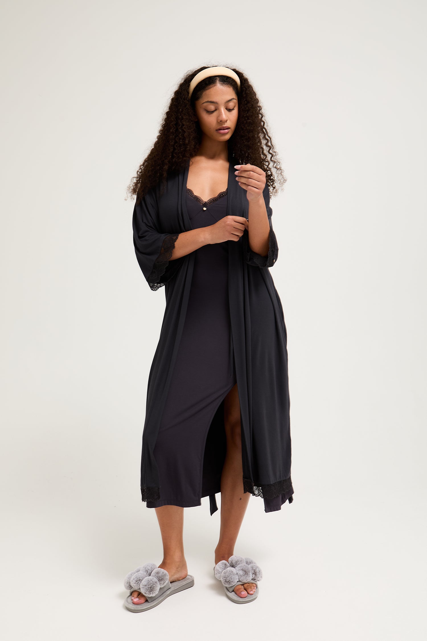 Bamboo Lace Kimono Robe in Raven