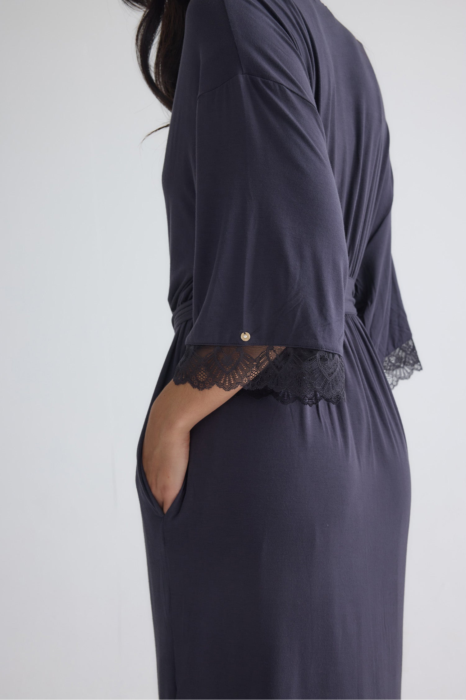 Bamboo Lace Kimono Robe in Raven