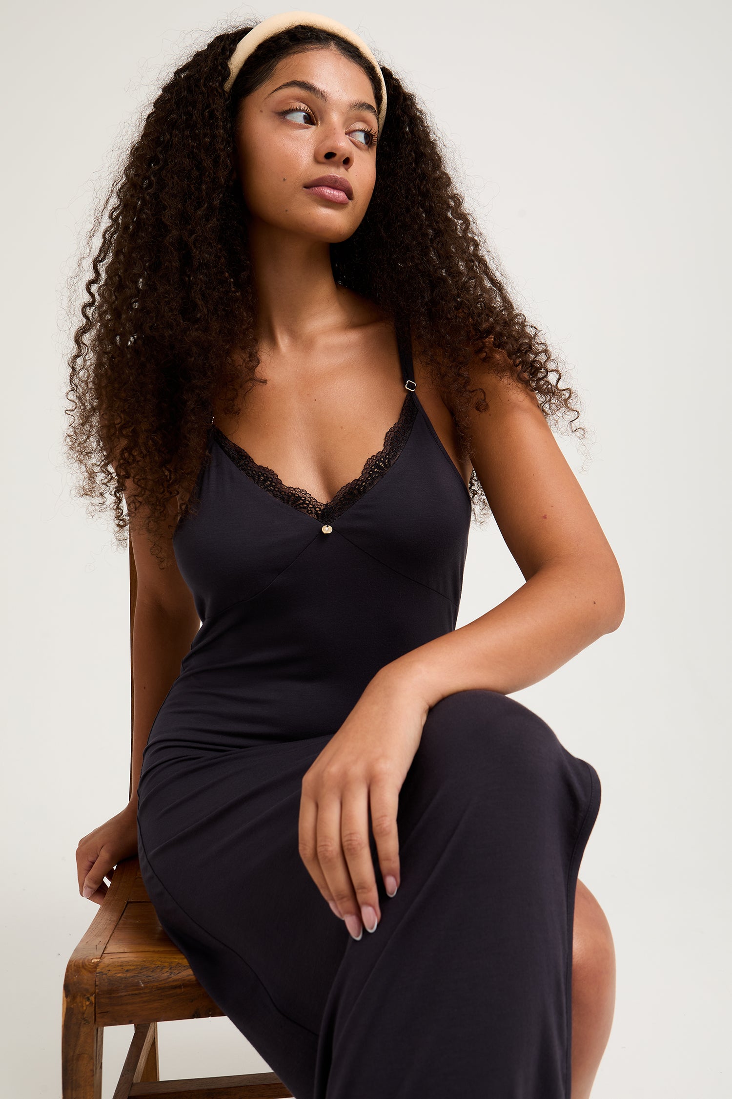 Bamboo Lace Midaxi Chemise in Raven