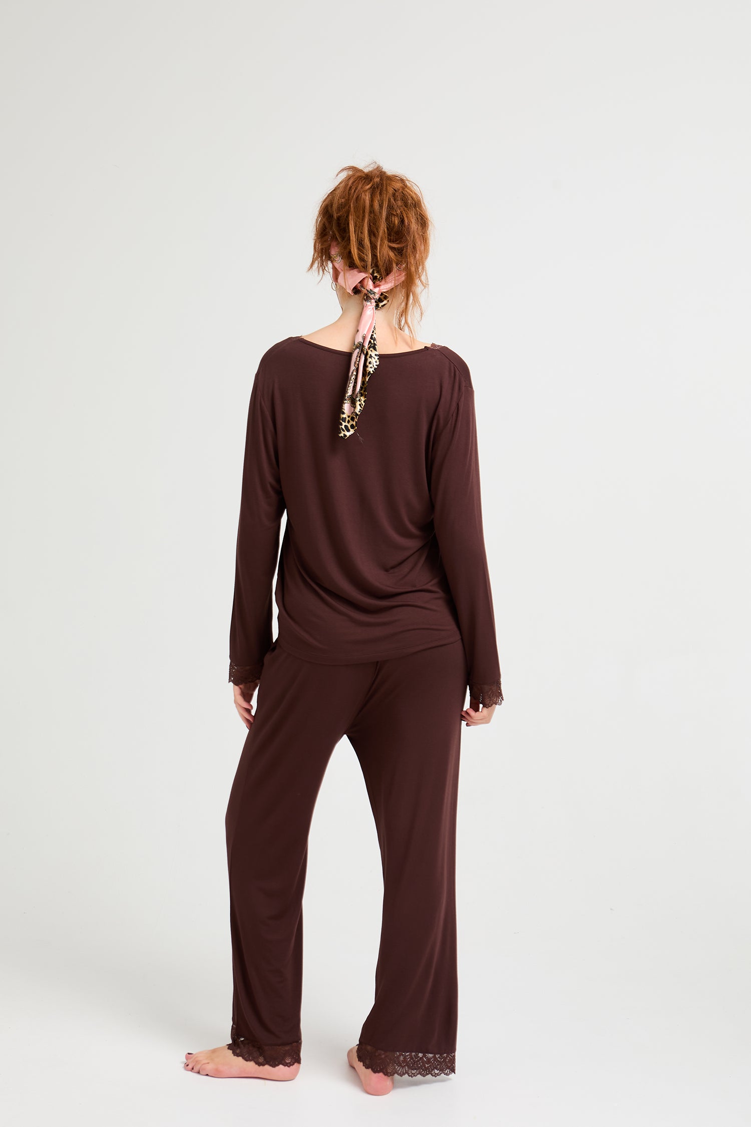 Bamboo Lace V-Neck Pyjama Set in Chocolate