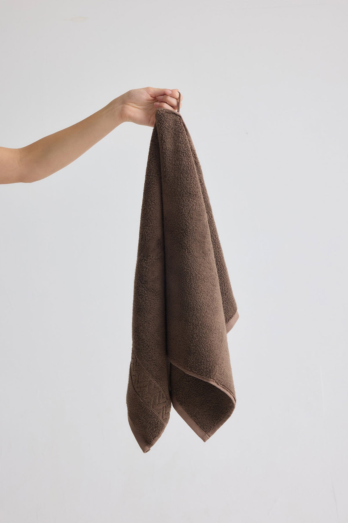 Bamboo Hand Towel In Mocha
