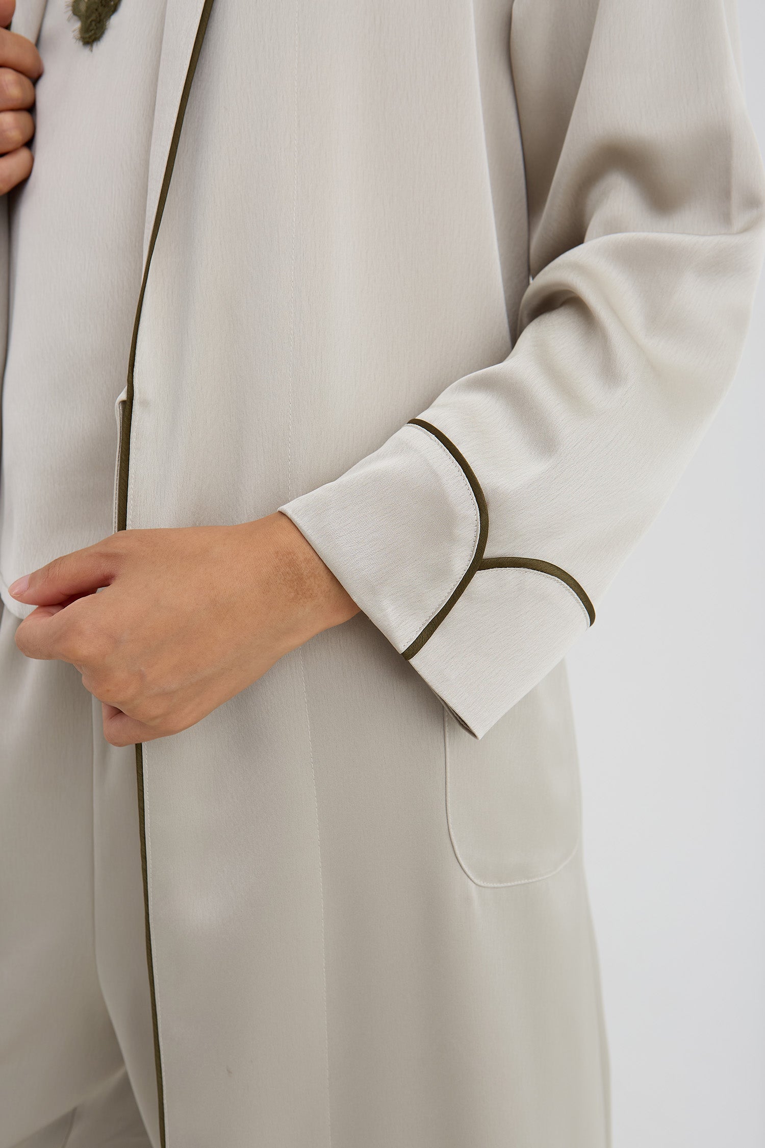 Eco Satin Robe In Pelican