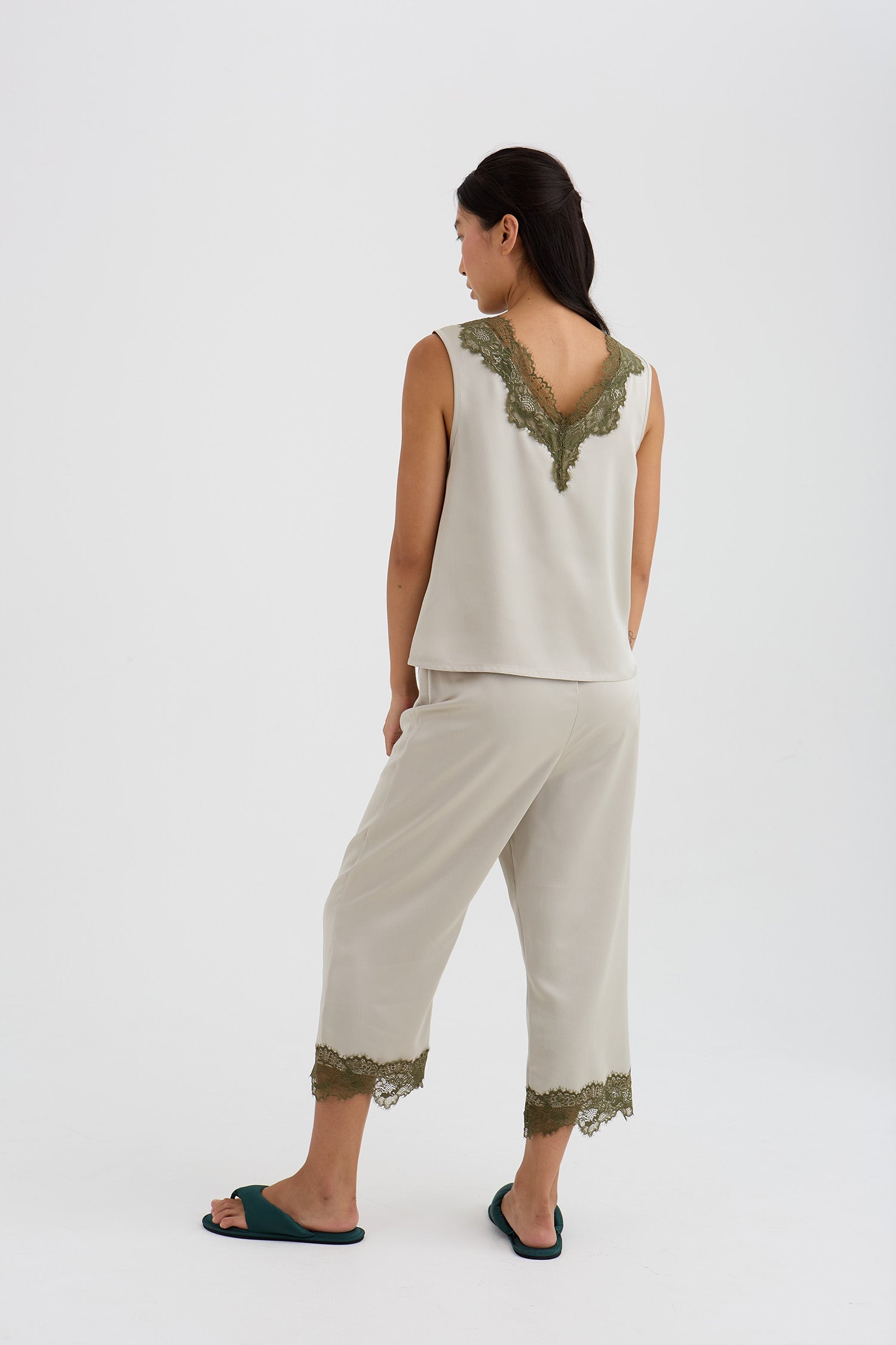 Eco Satin Lace Capri Trousers In Pelican