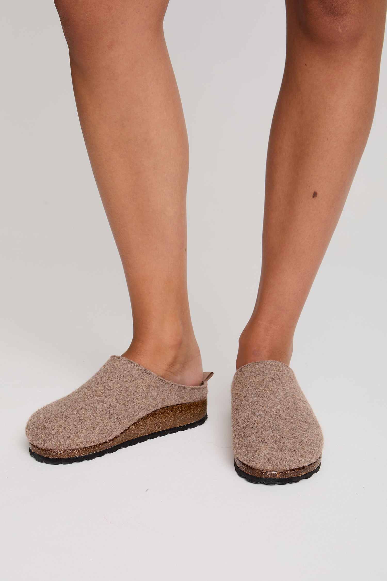 Jamie Mule Slippers in Mink