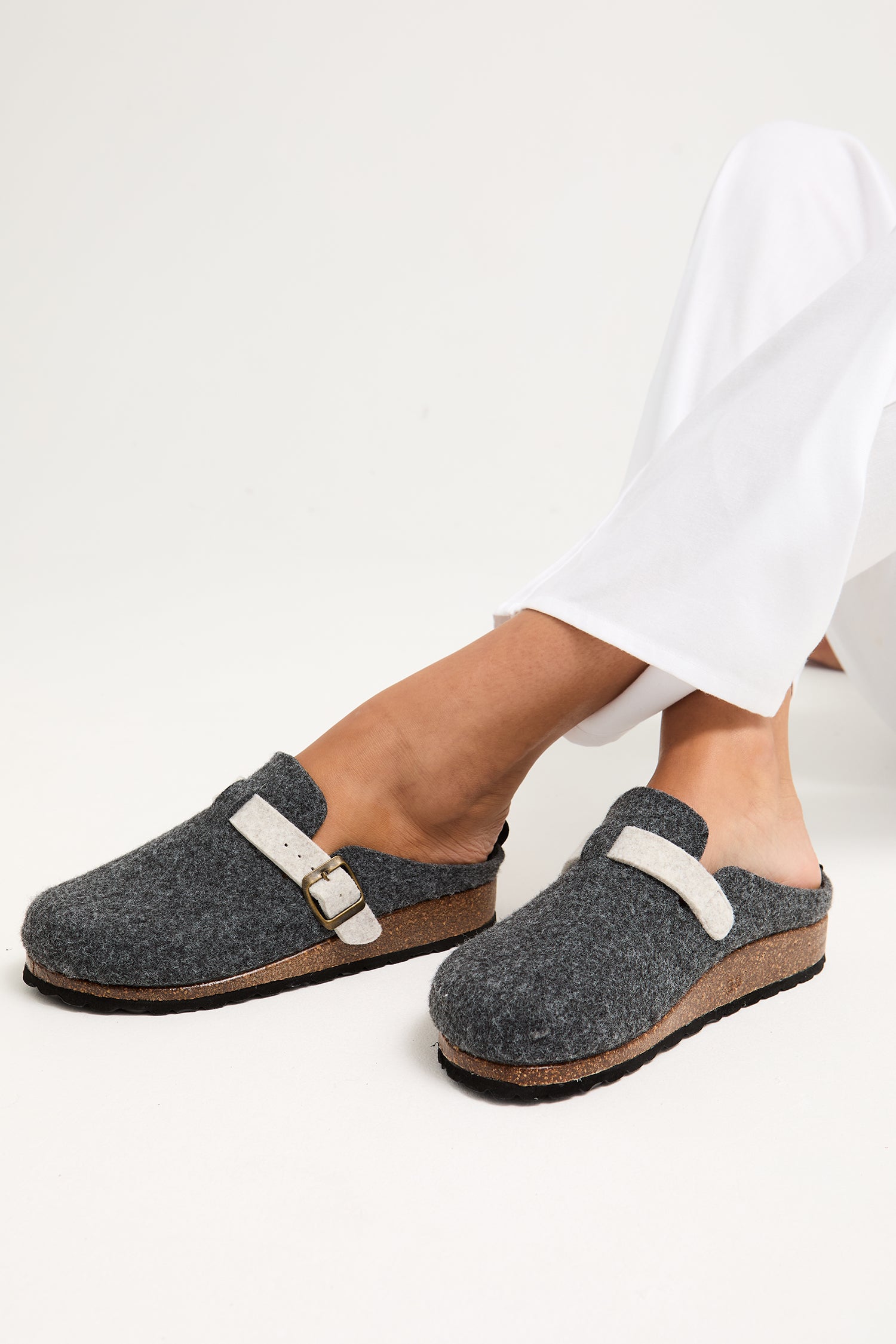 Jordan Mule Slippers in Charcoal