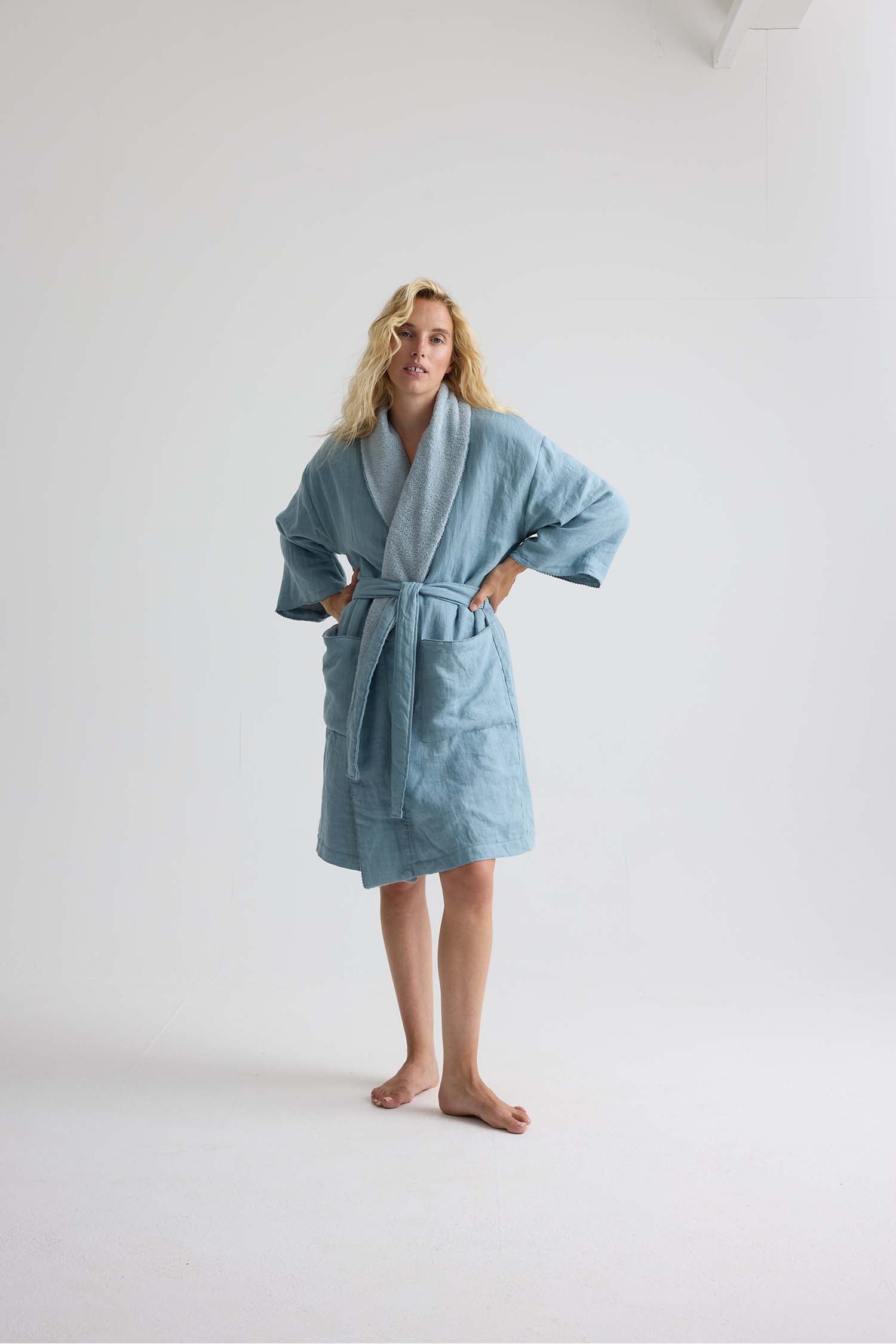 Short Terry Lined Linen Robe In Blue Haze