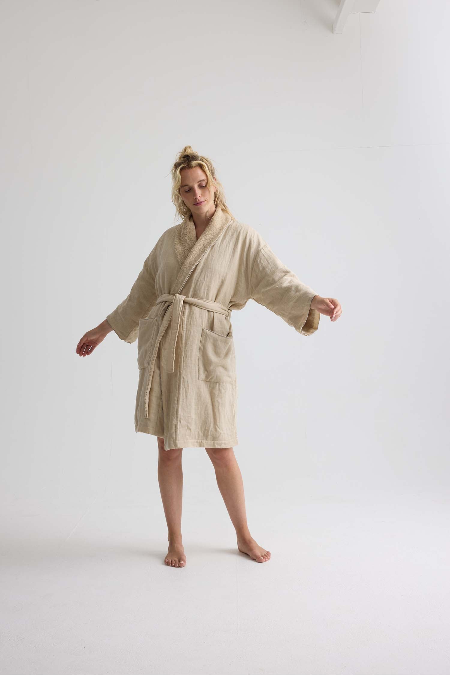 Short Terry Lined Linen Robe In Summer Sand
