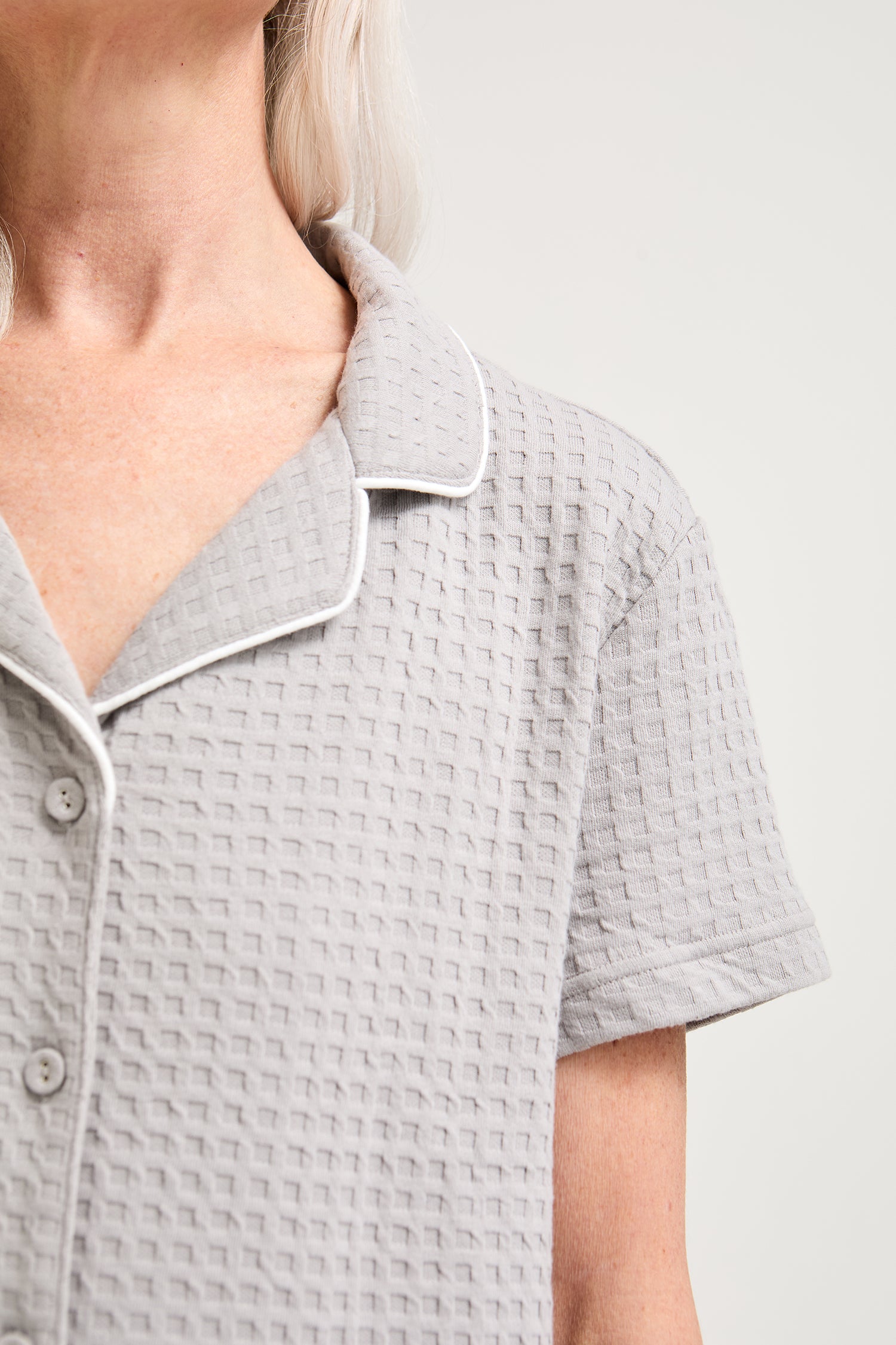 Luxury Suite Waffle Short Shirt Trouser Set in Gray