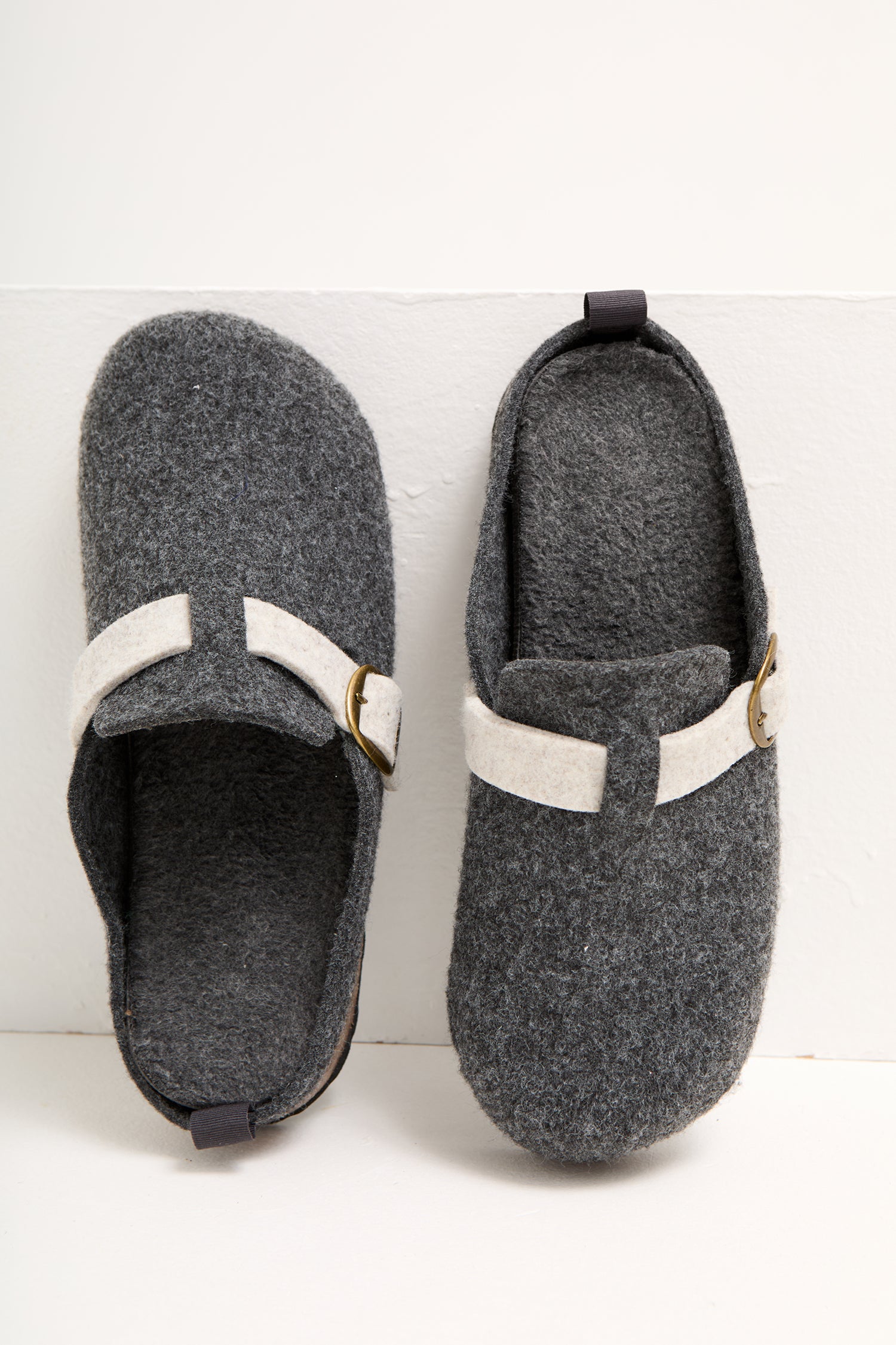 Mister You Jordan Mule Slippers in Charcoal