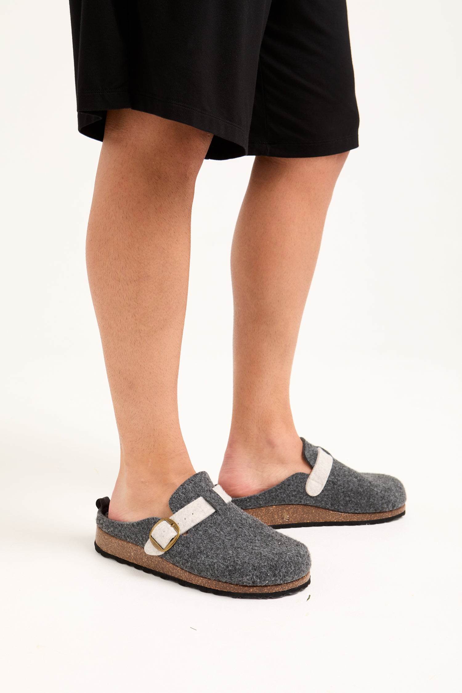 Mister You Jordan Mule Slippers in Charcoal