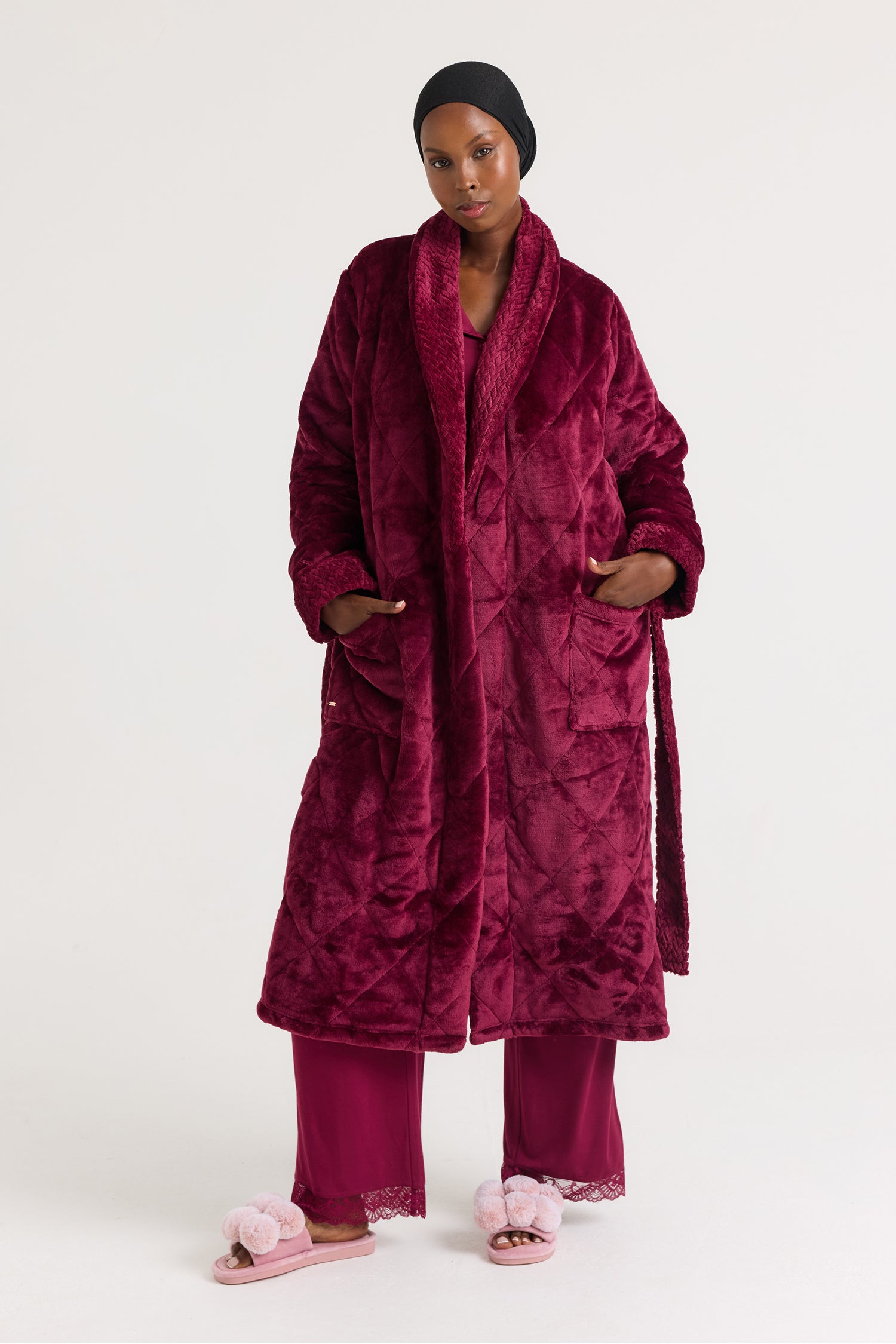 Quilted Velour Dressing Gown in Bordeaux