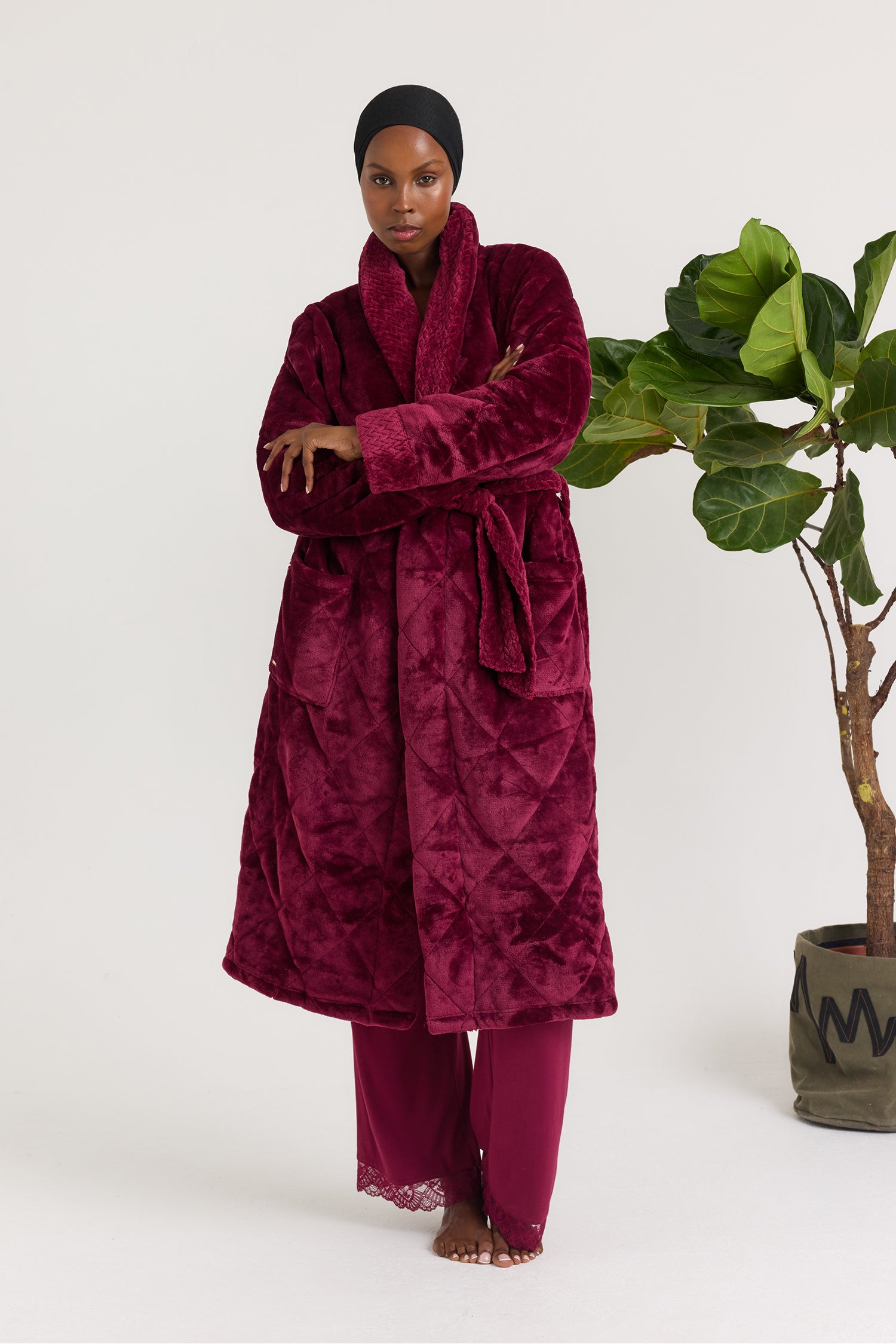 Quilted Velour Dressing Gown in Bordeaux