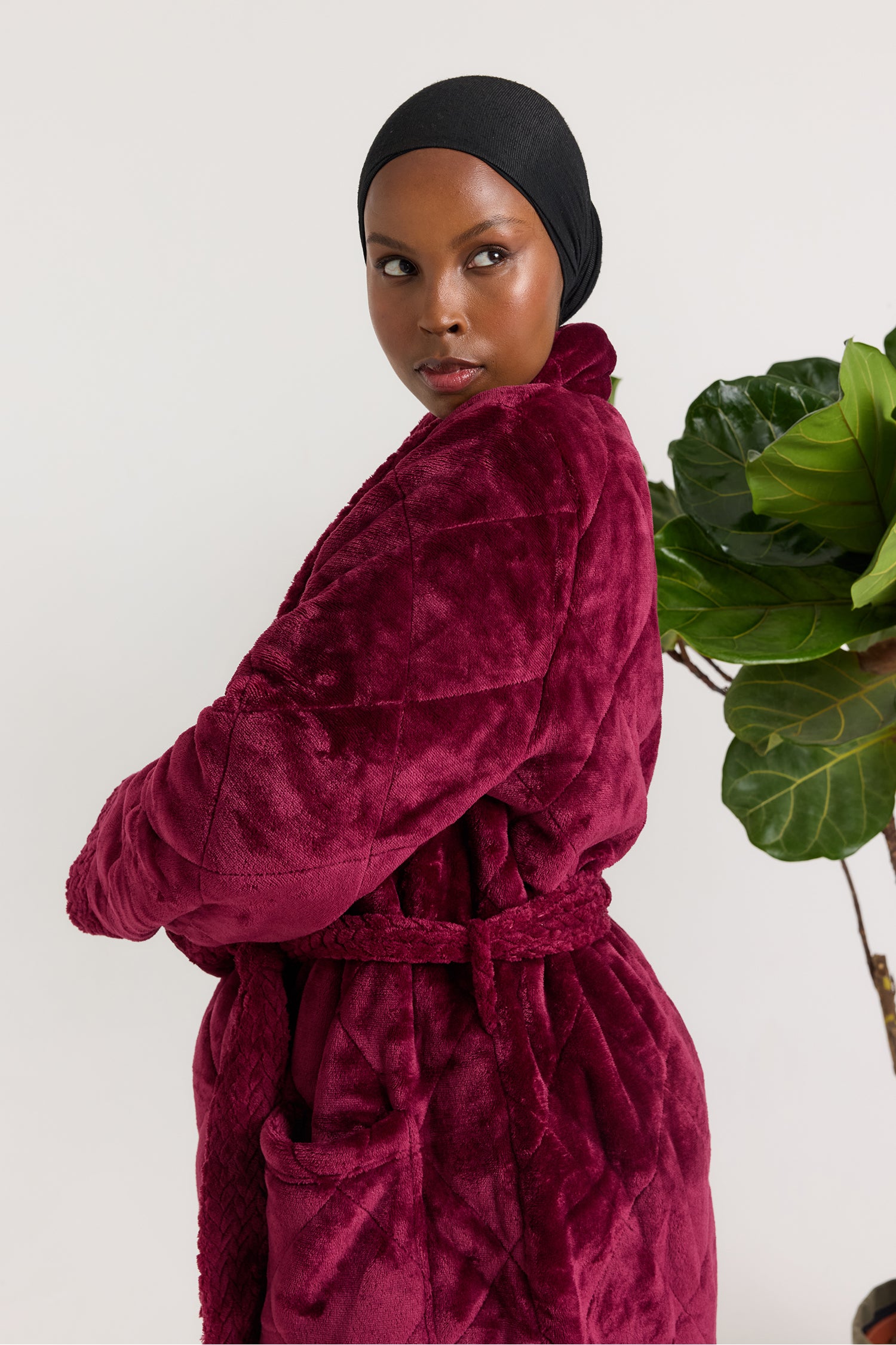 Quilted Velour Dressing Gown in Bordeaux