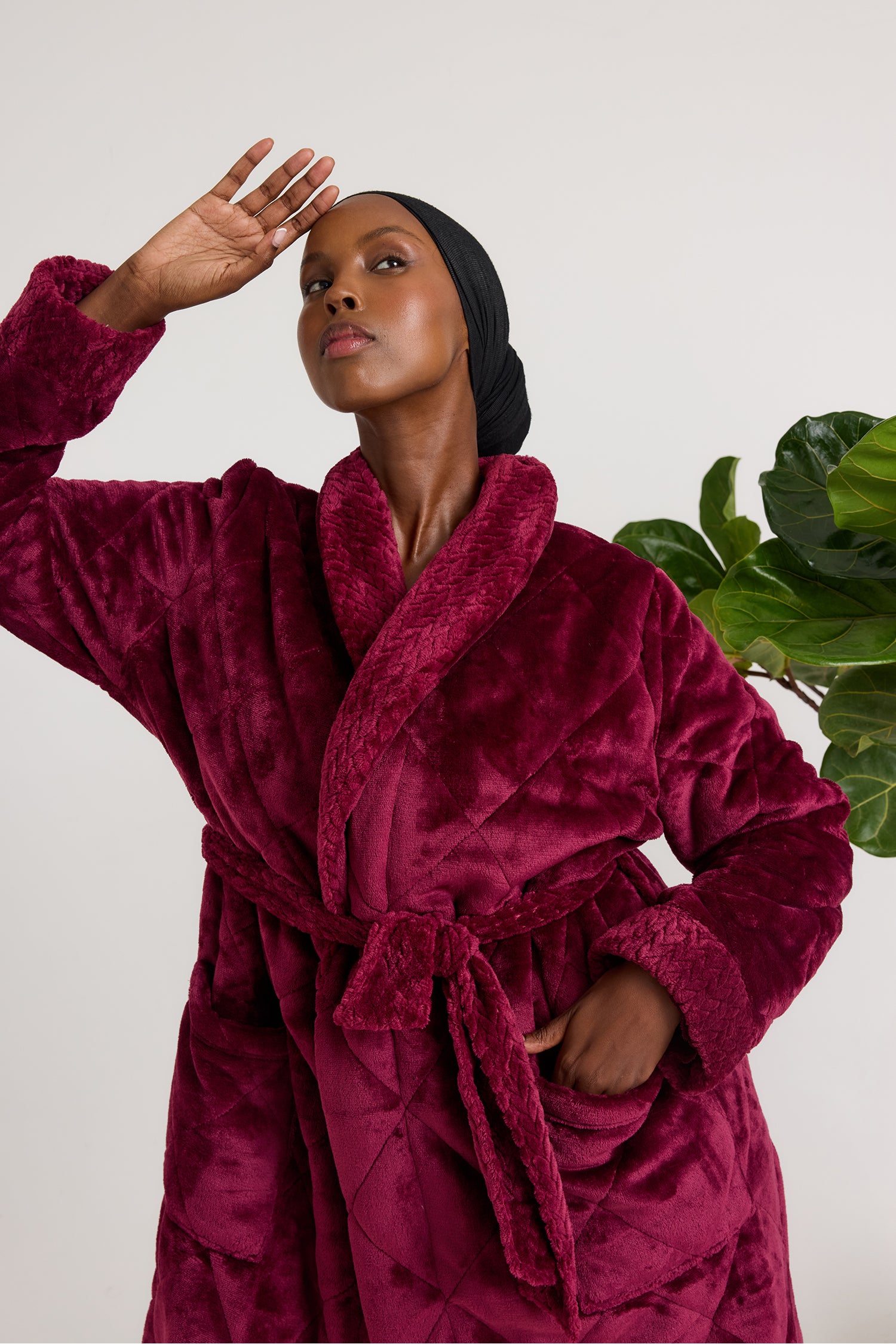 Quilted Velour Dressing Gown in Bordeaux