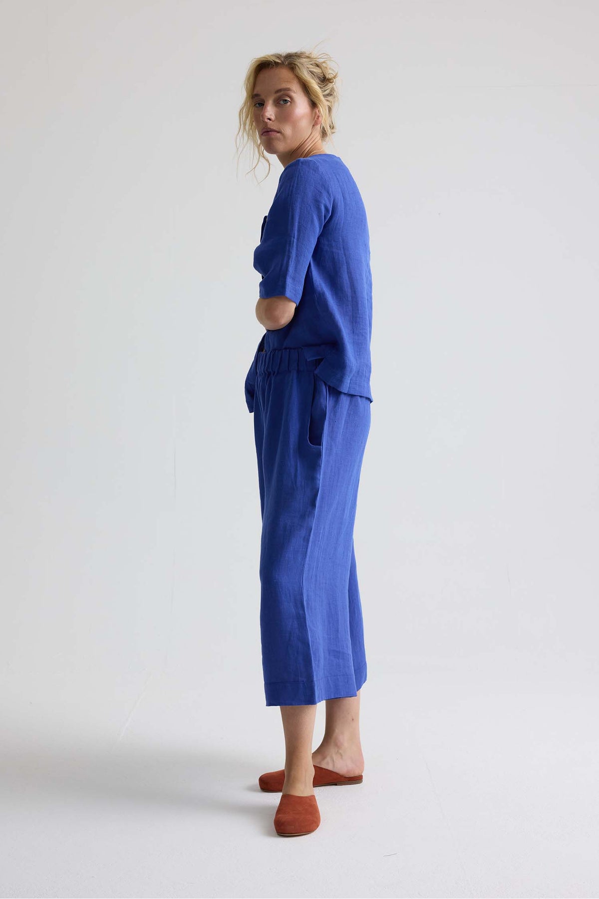 Relaxed Linen Colette Trousers In Bluing