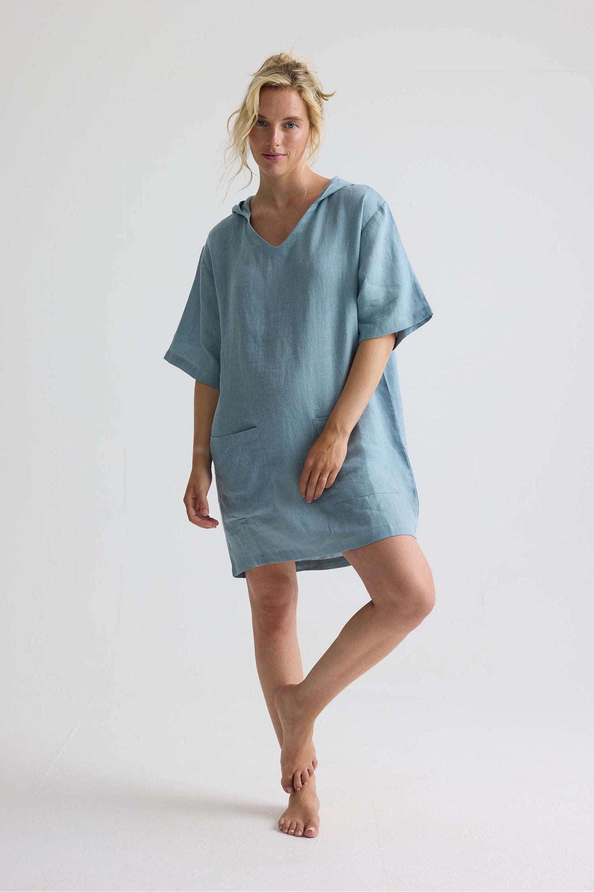 Relaxed Linen Hooded Tunic In Blue Haze