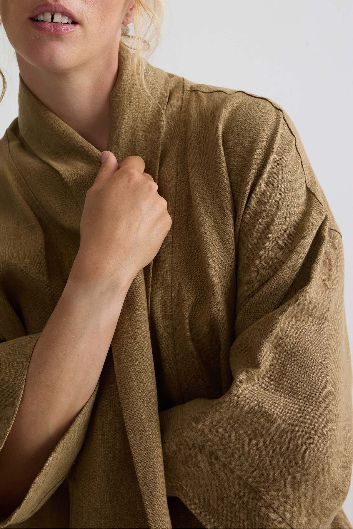 Long Relaxed Linen Robe In Overland Trek