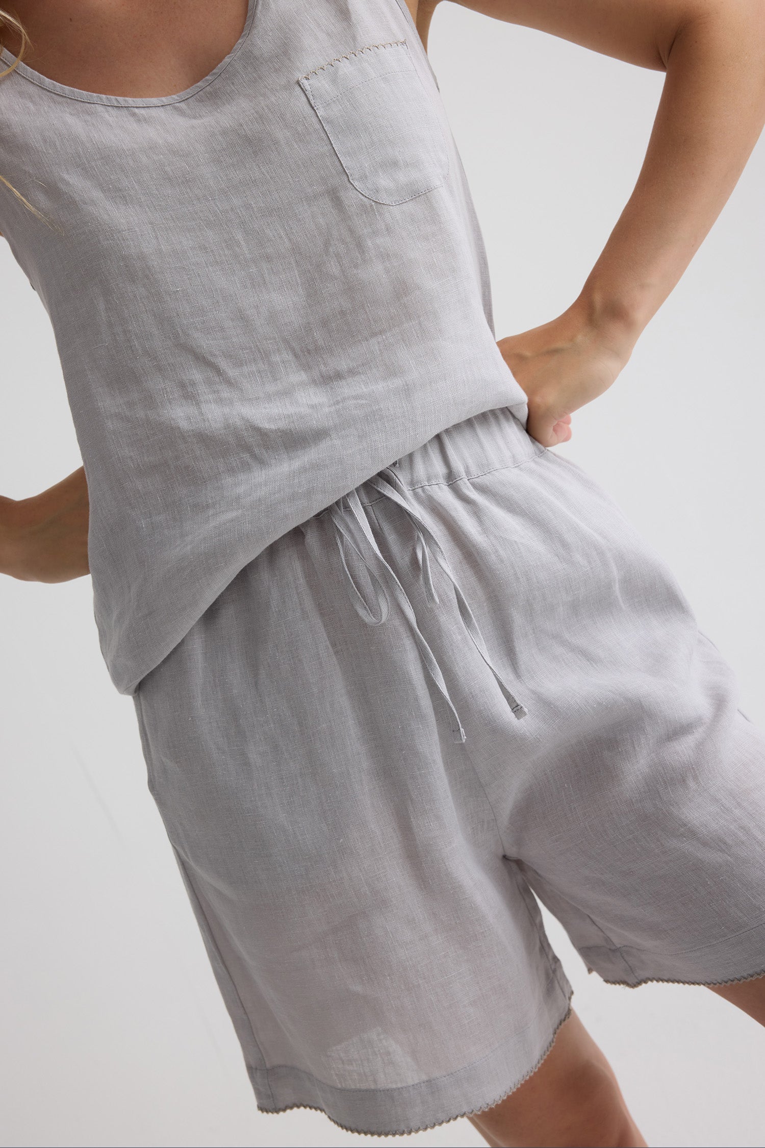Relaxed Linen Shorts In Harbor Mist